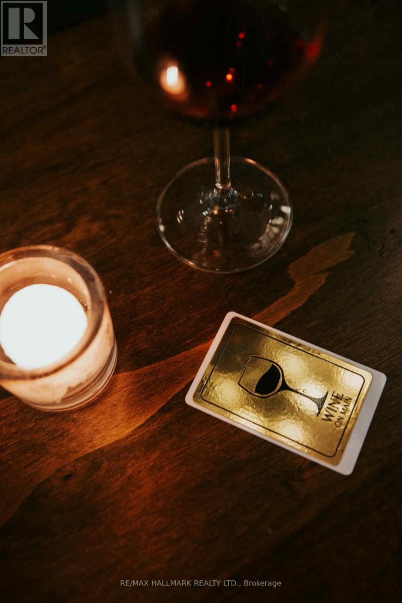 186 Main Street S, Newmarket, ON