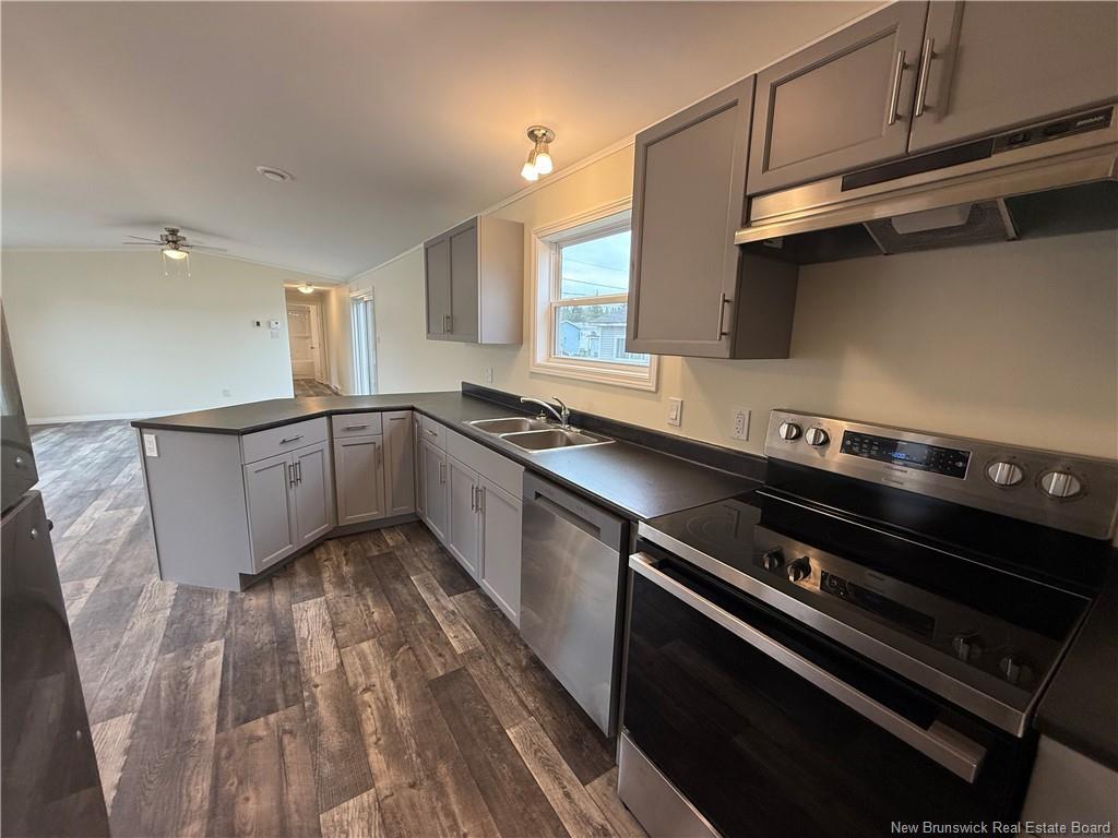 11 Orchard Cres, Picadilly, NB