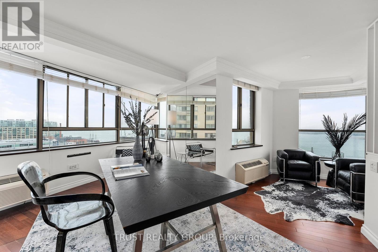 1201/02 - 270 Queens Quay W, Toronto, ON - Indoor Photo Showing Living Room