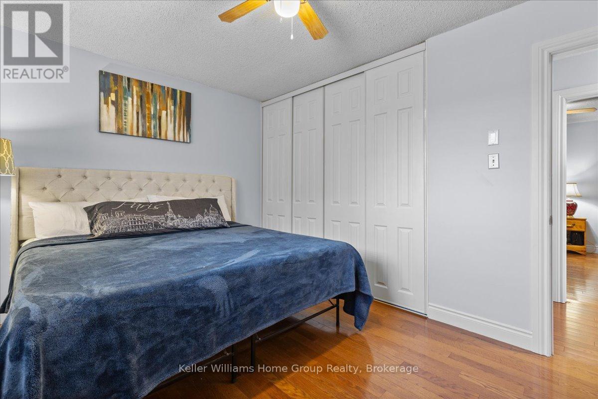 121012 Dufferin Road 5, East Garafraxa, ON - Indoor Photo Showing Bedroom
