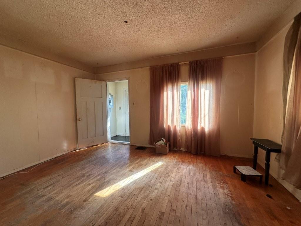 92 Windemere Ave S, Thunder Bay, ON - Indoor Photo Showing Other Room