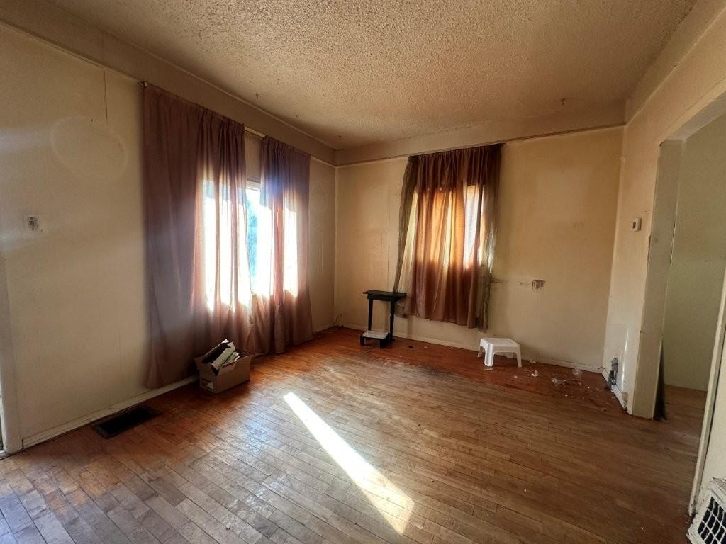 92 Windemere Ave S, Thunder Bay, ON - Indoor Photo Showing Other Room