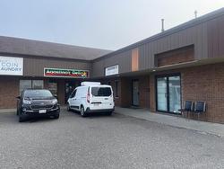 230 Leland Street S Thunder Bay, ON P7E 2N5