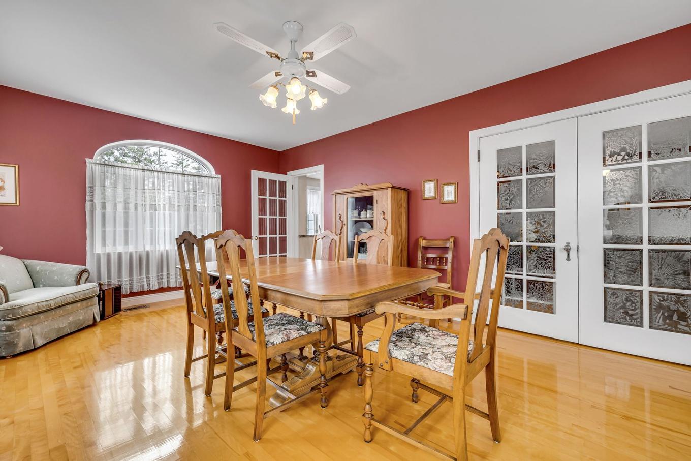 Den - 1407 Boul. Bastien, Québec (Les Rivières), QC - Indoor Photo Showing Dining Room
