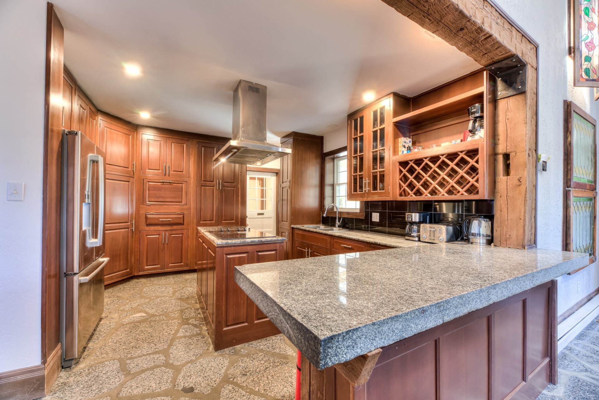 Cuisine - 2085 Ch. De Georgeville, Magog, QC - Indoor Photo Showing Kitchen