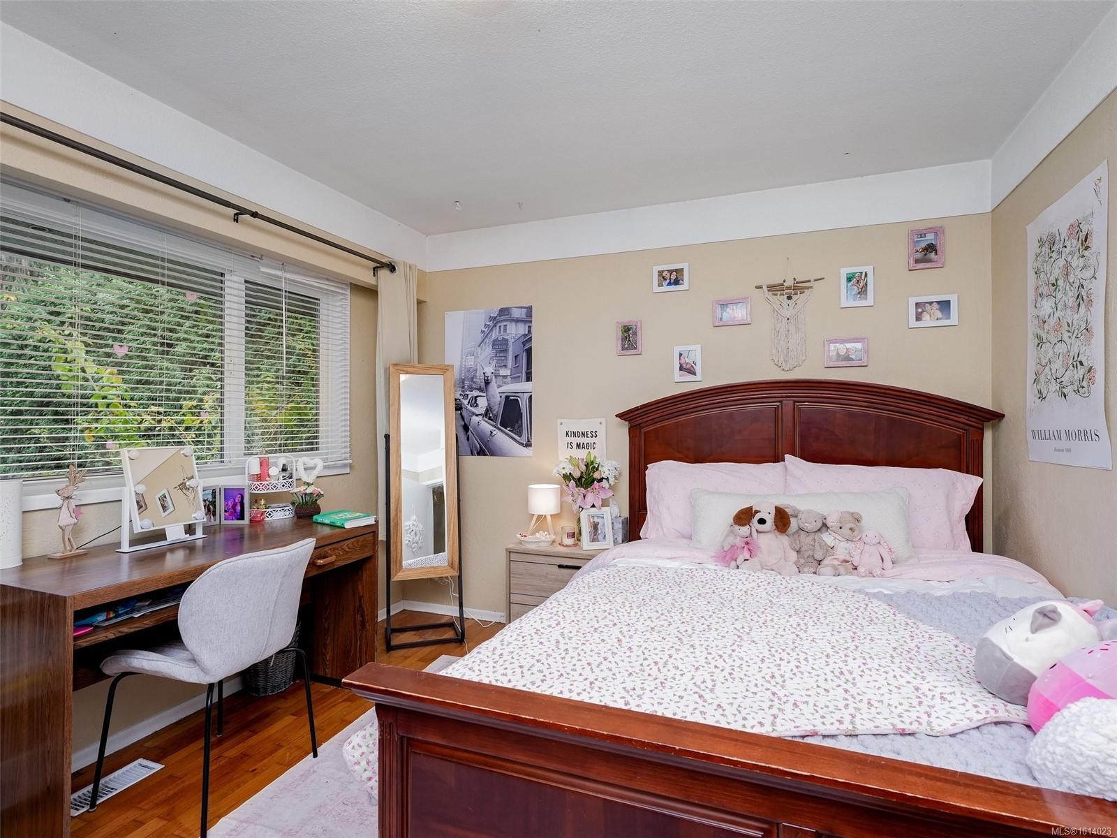 1660 Elm St, Saanich, BC