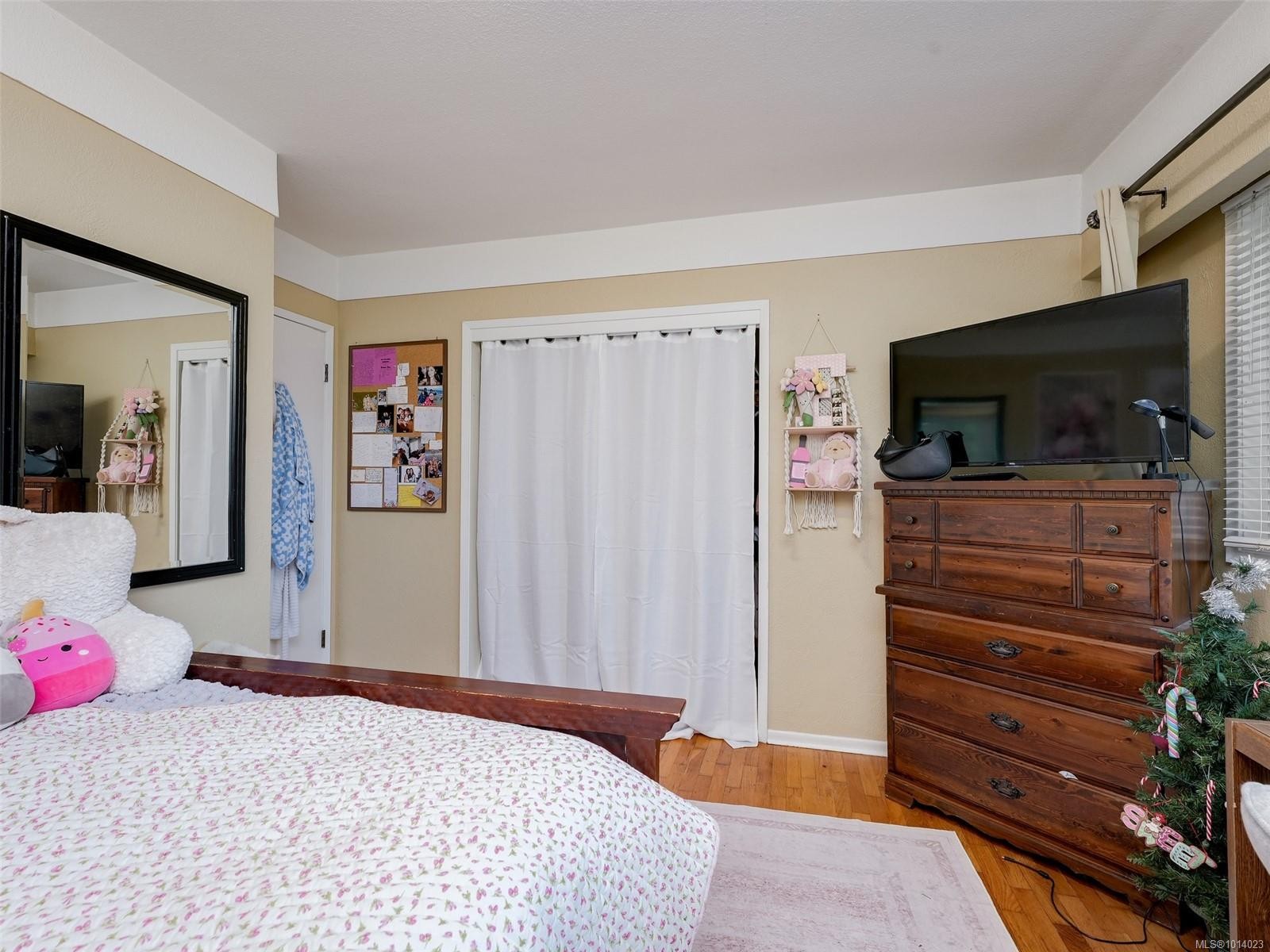 1660 Elm St, Saanich, BC