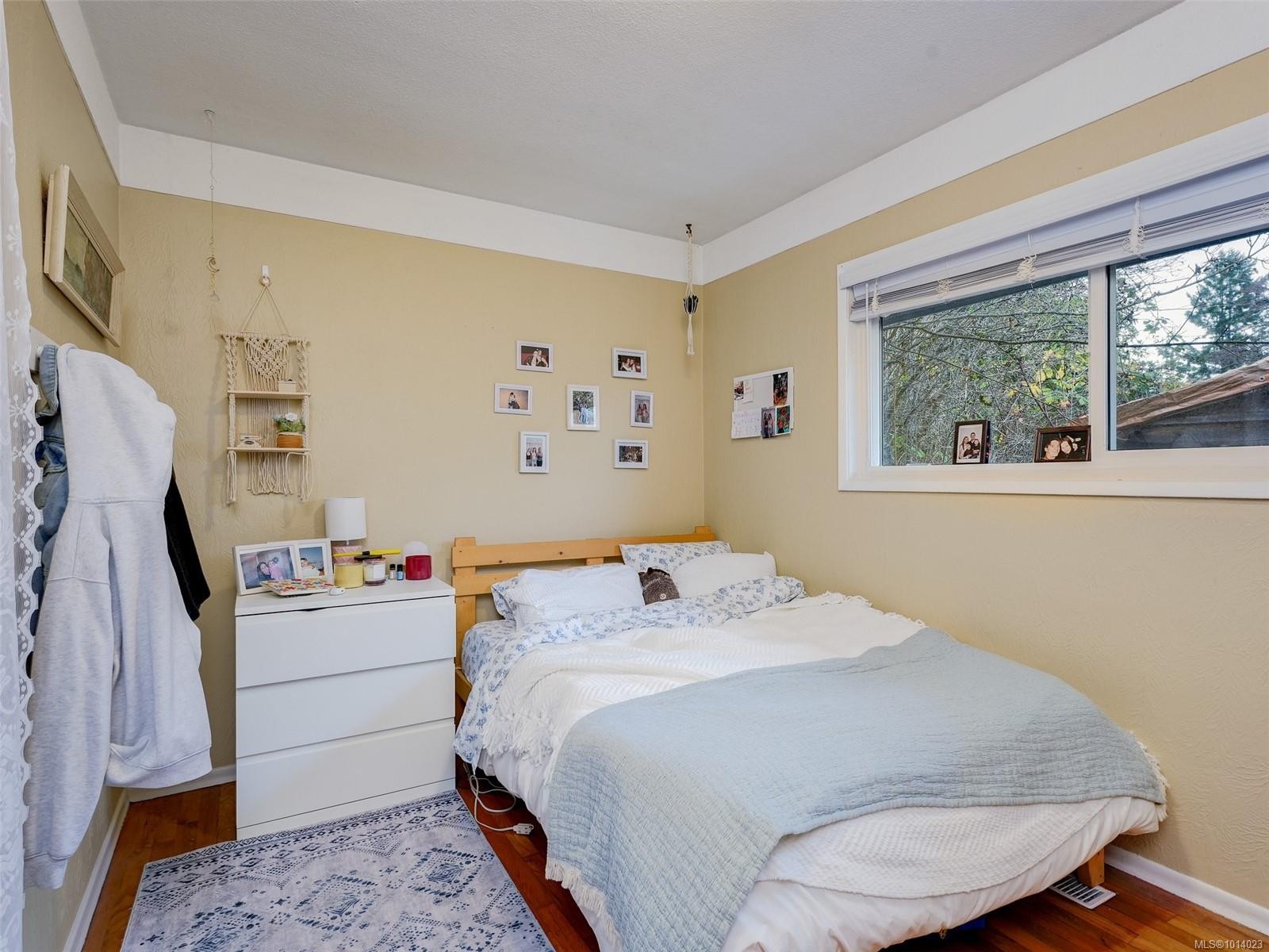 1660 Elm St, Saanich, BC