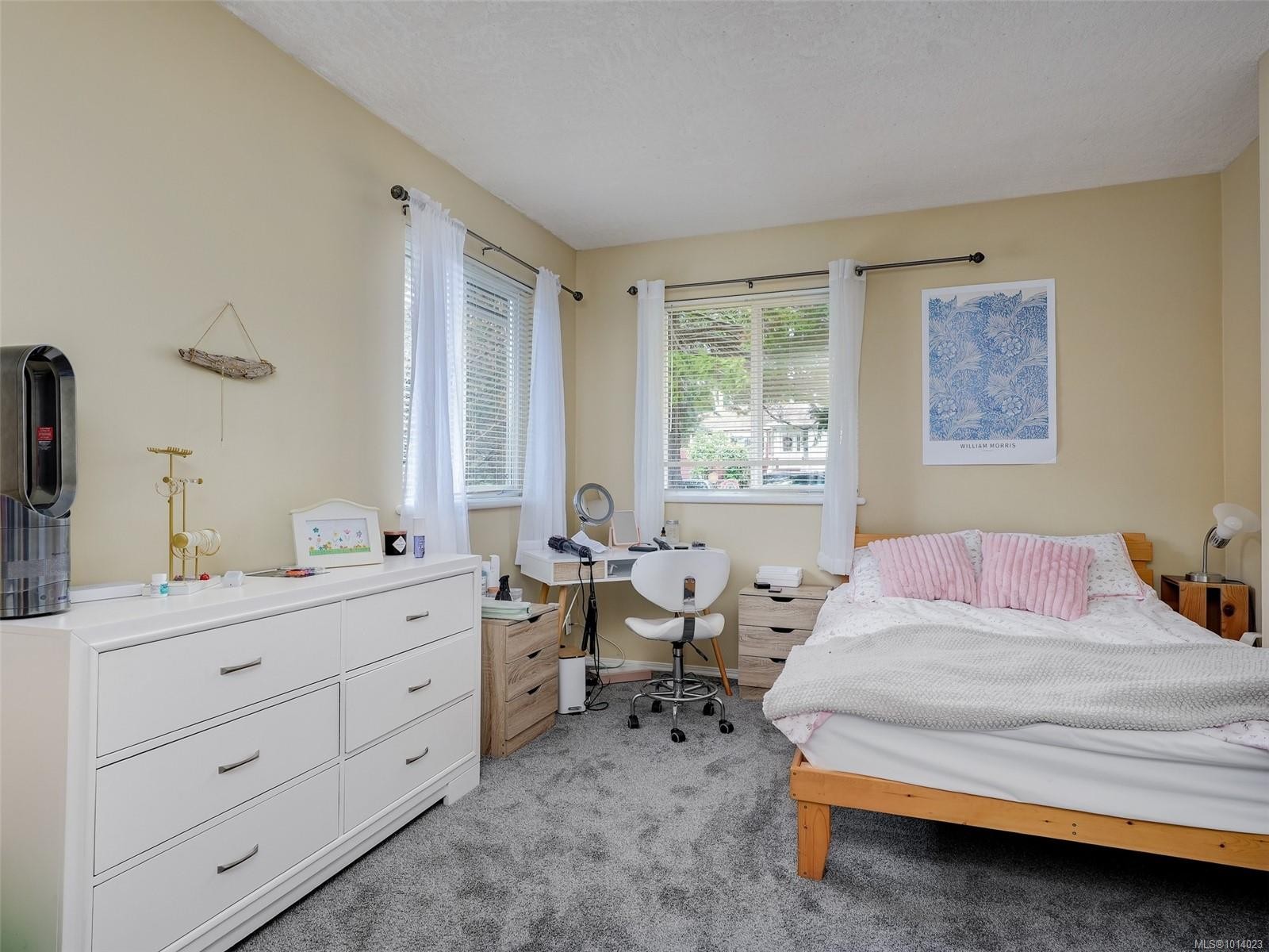 1660 Elm St, Saanich, BC