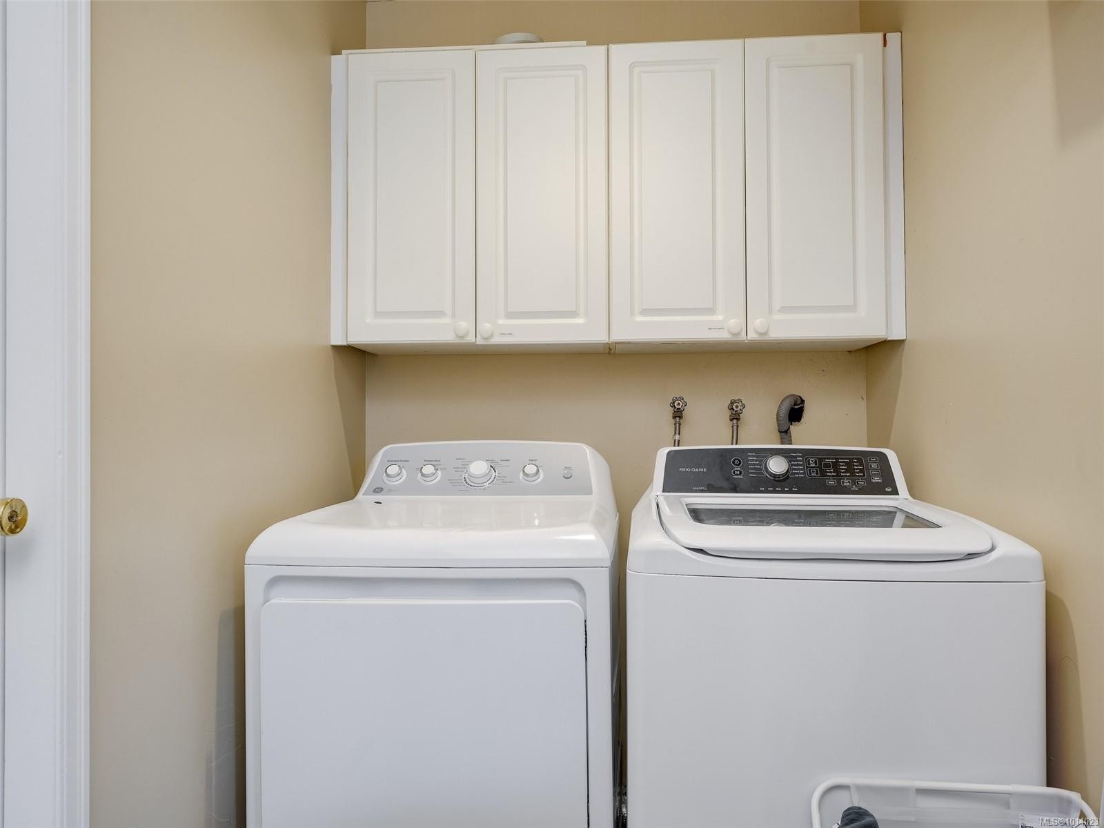 1660 Elm St, Saanich, BC