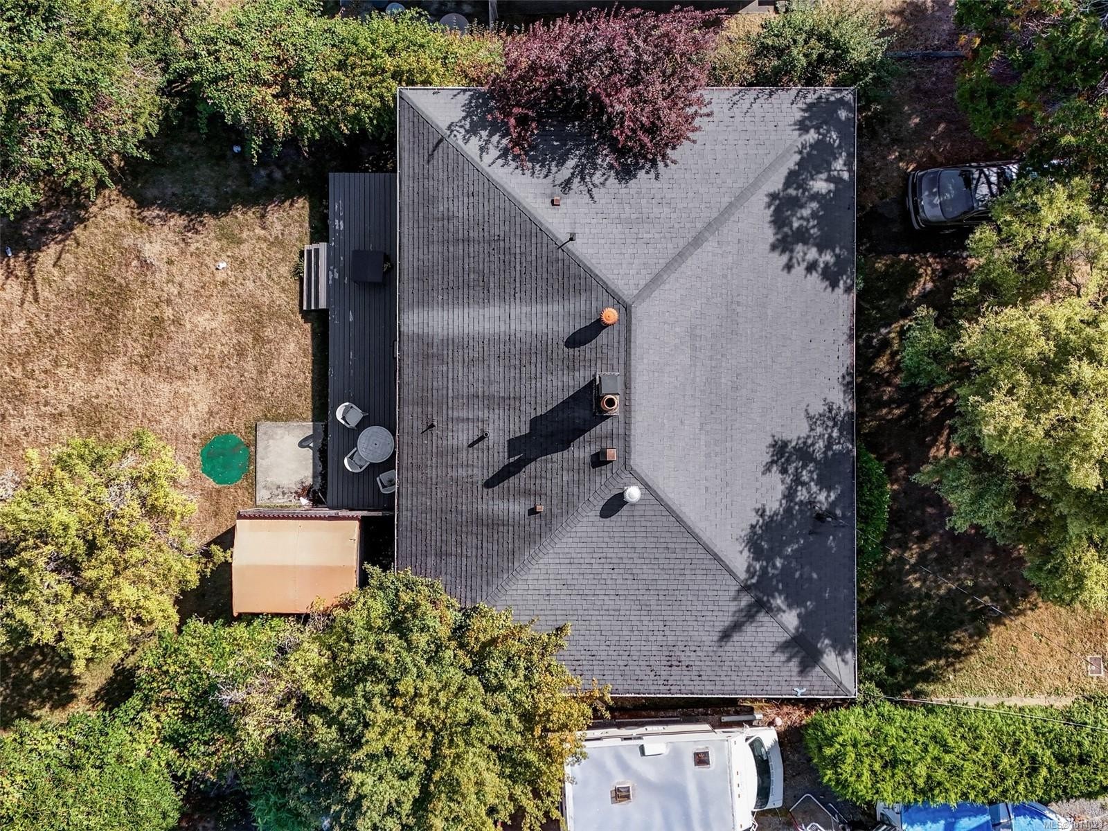 1660 Elm St, Saanich, BC