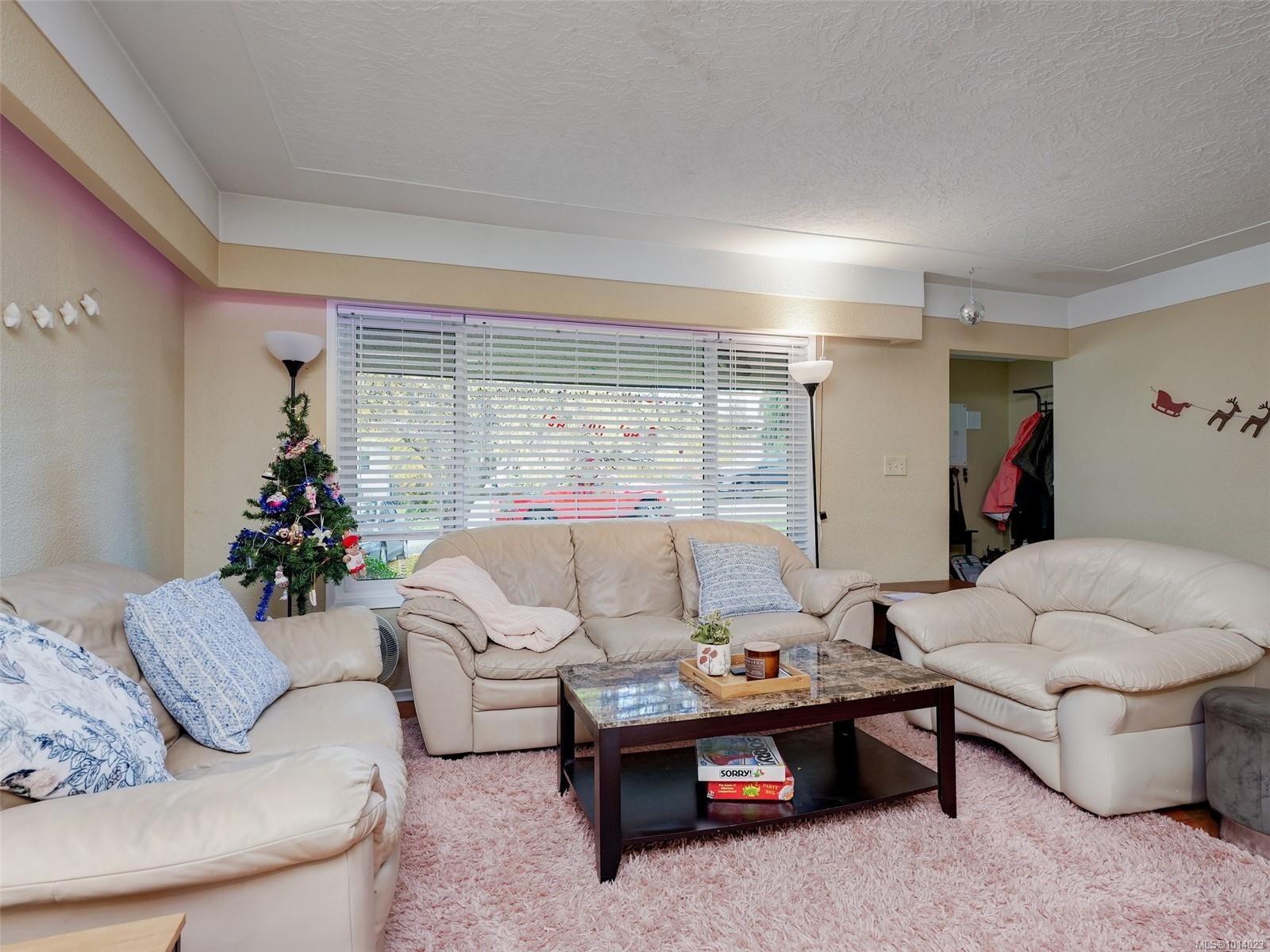 1660 Elm St, Saanich, BC