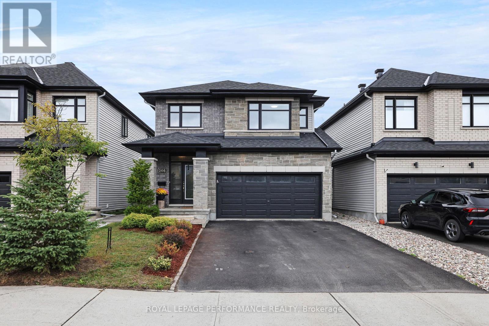 266 Shinleaf Crescent, Ottawa, ON - Outdoor With Facade