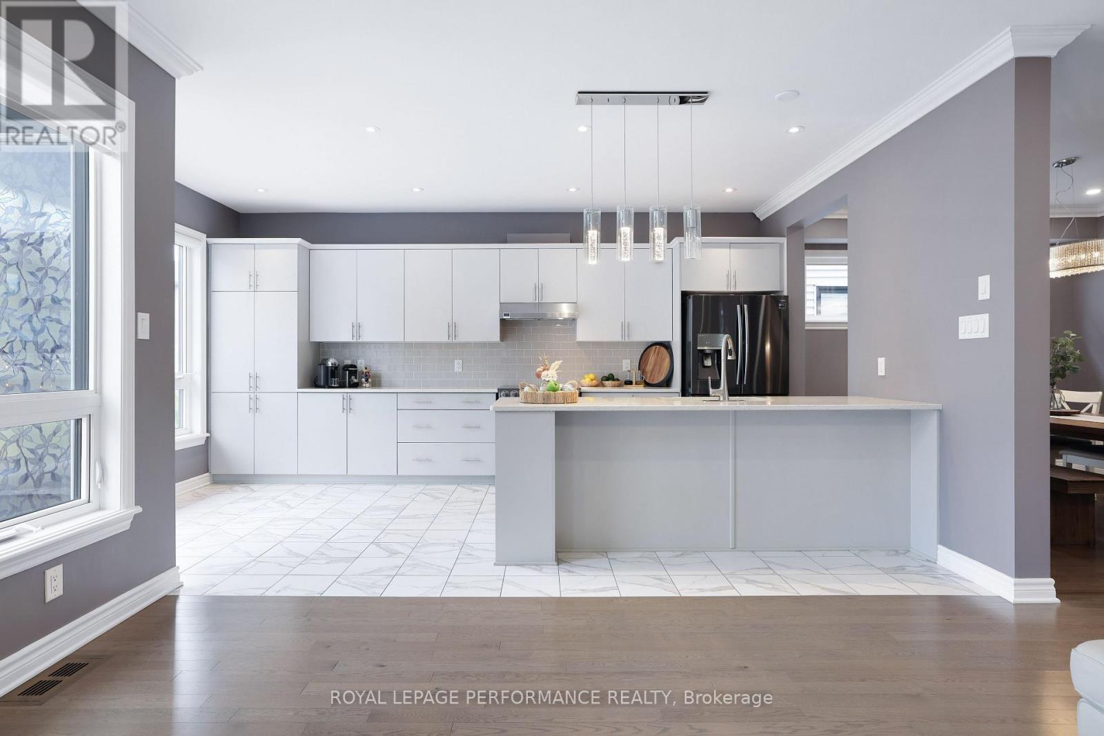 266 Shinleaf Crescent, Ottawa, ON - Indoor Photo Showing Kitchen