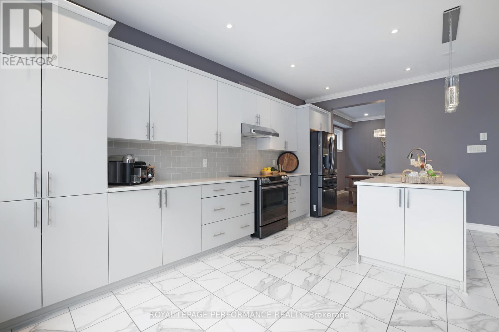266 Shinleaf Crescent, Ottawa, ON - Indoor Photo Showing Kitchen
