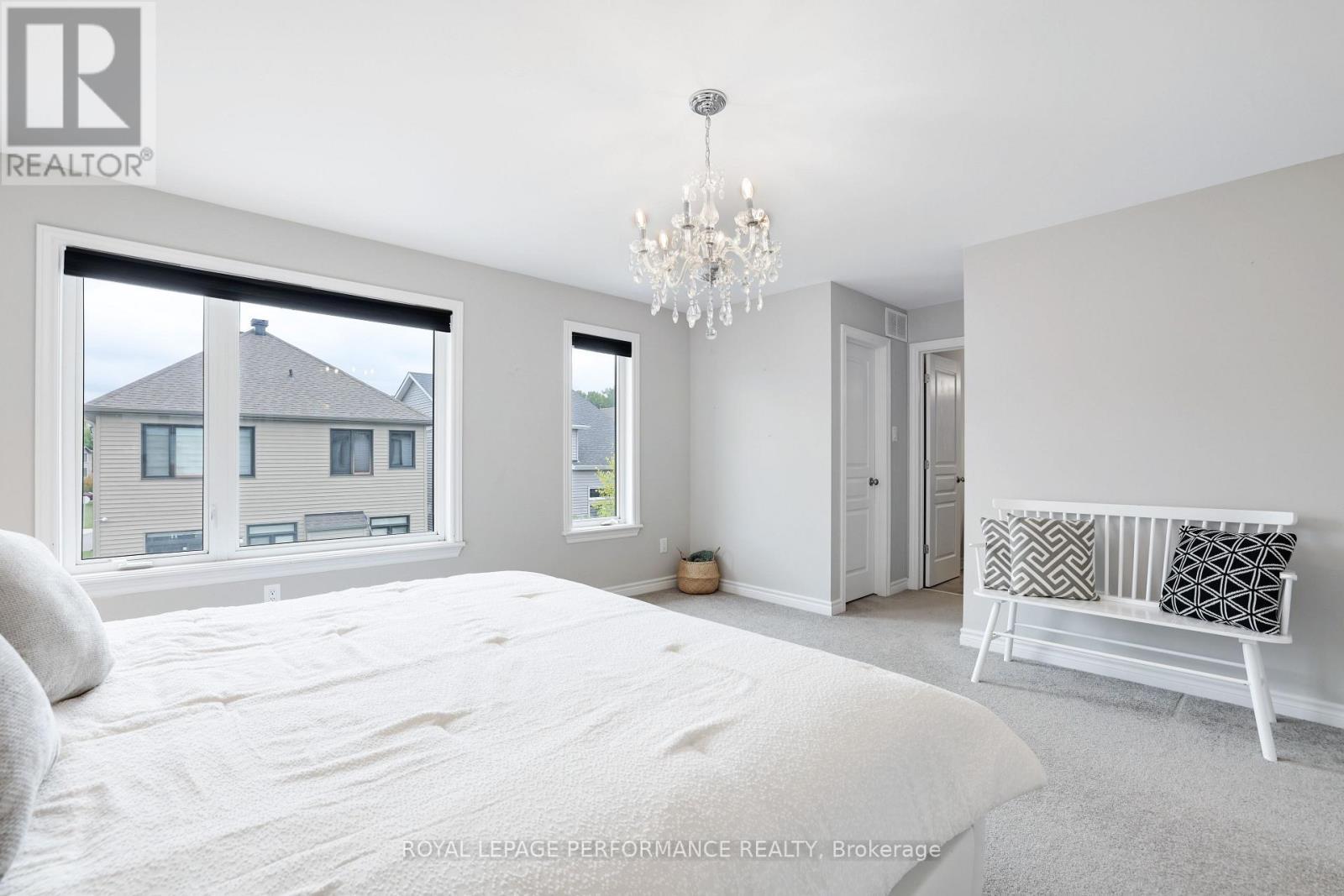 266 Shinleaf Crescent, Ottawa, ON - Indoor Photo Showing Bedroom