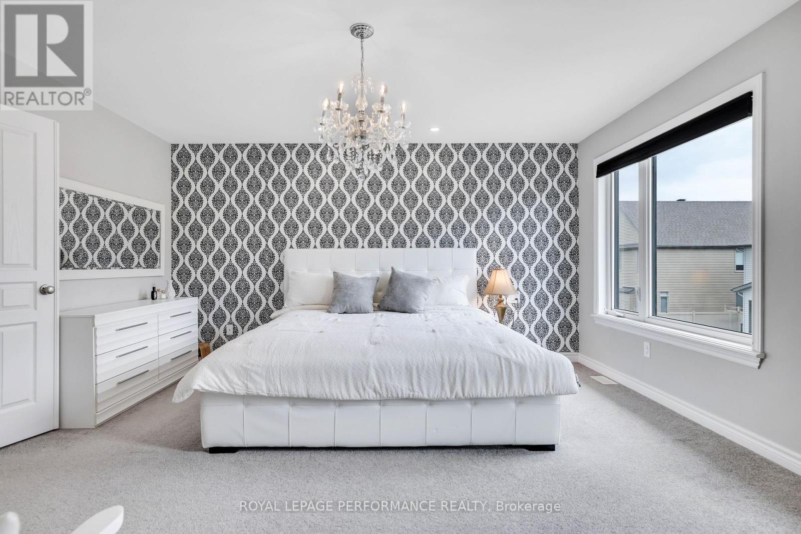 266 Shinleaf Crescent, Ottawa, ON - Indoor Photo Showing Bedroom