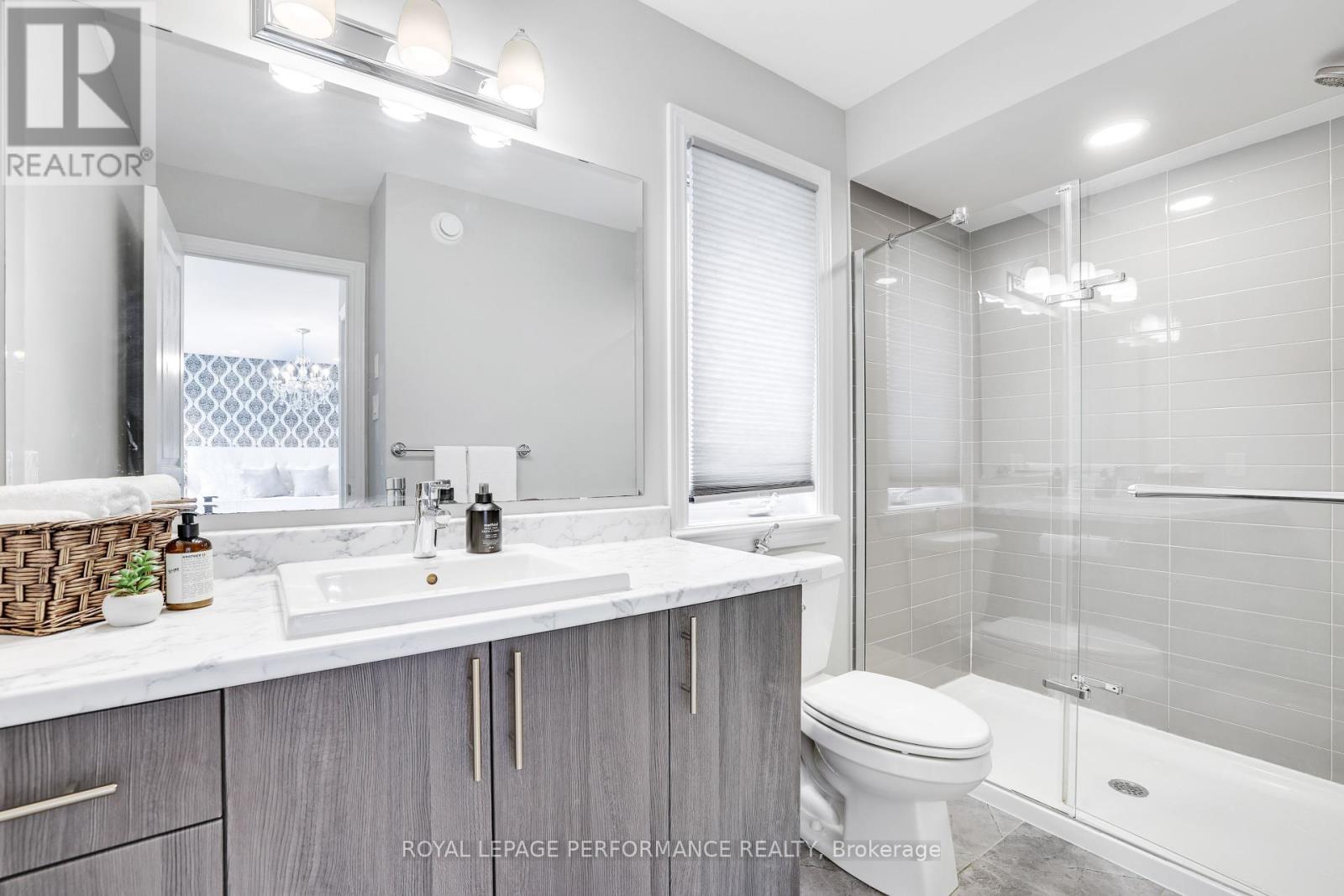 266 Shinleaf Crescent, Ottawa, ON - Indoor Photo Showing Bathroom