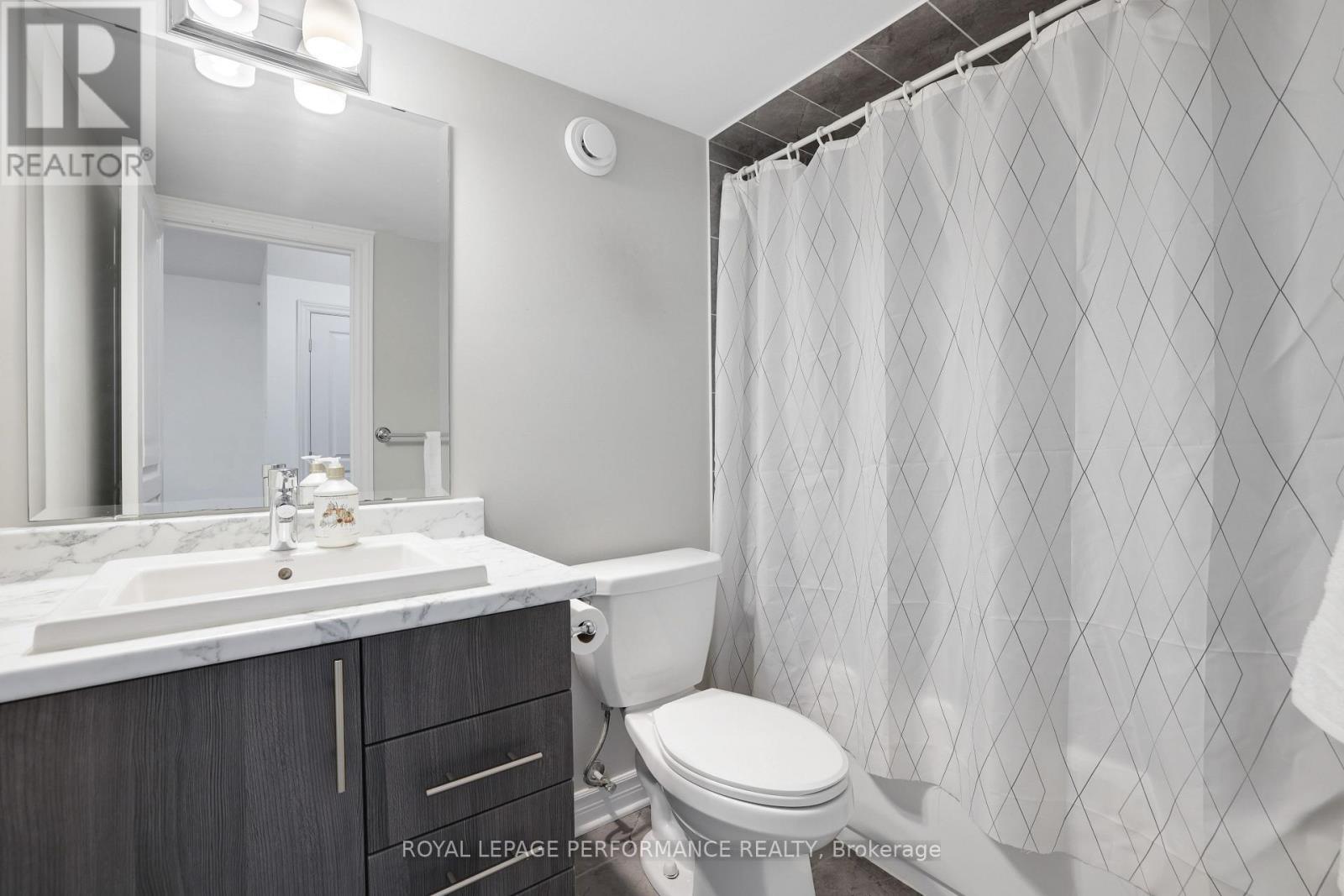 266 Shinleaf Crescent, Ottawa, ON - Indoor Photo Showing Bathroom