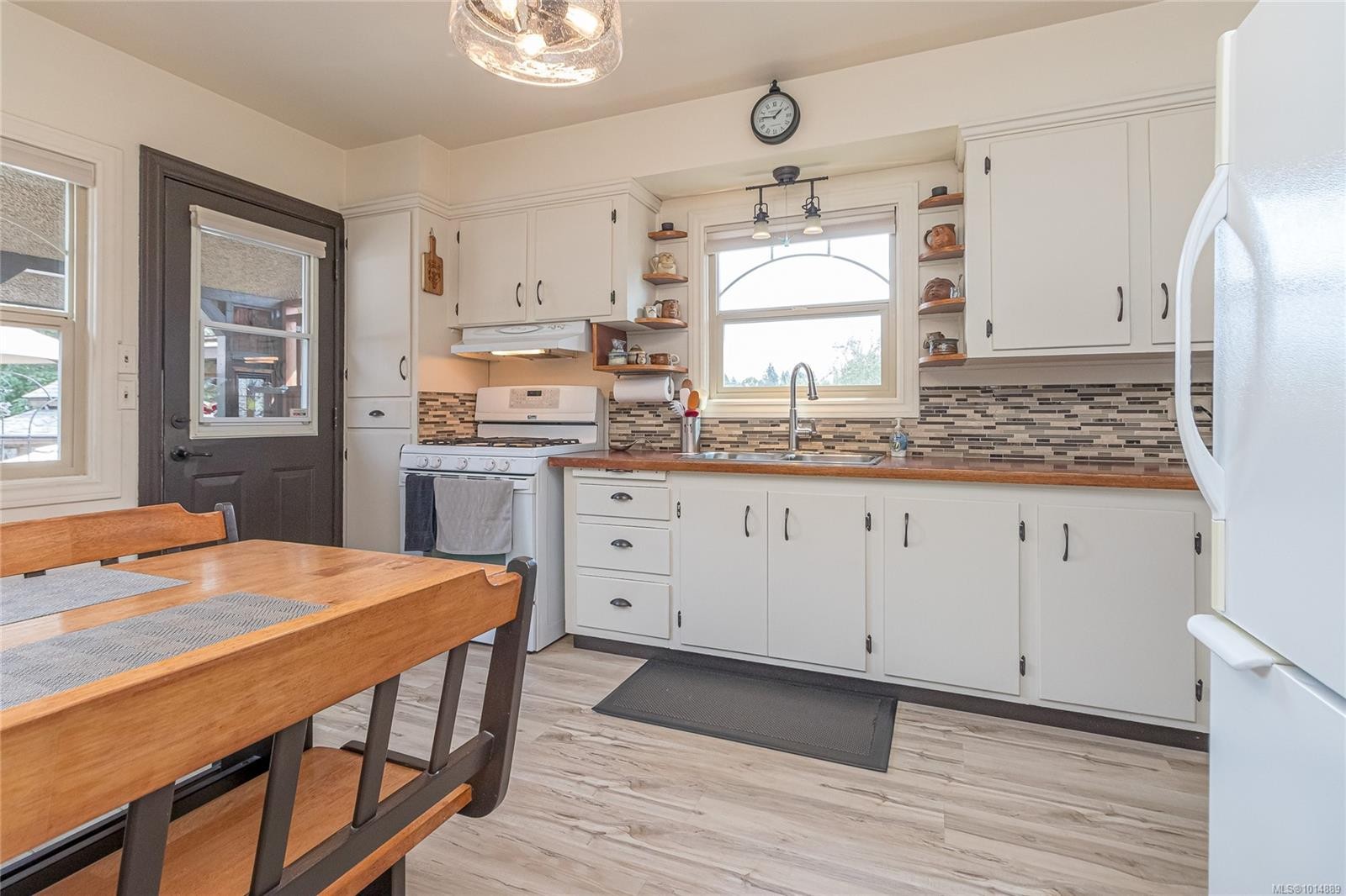 9381 Chemainus Rd, Chemainus, BC