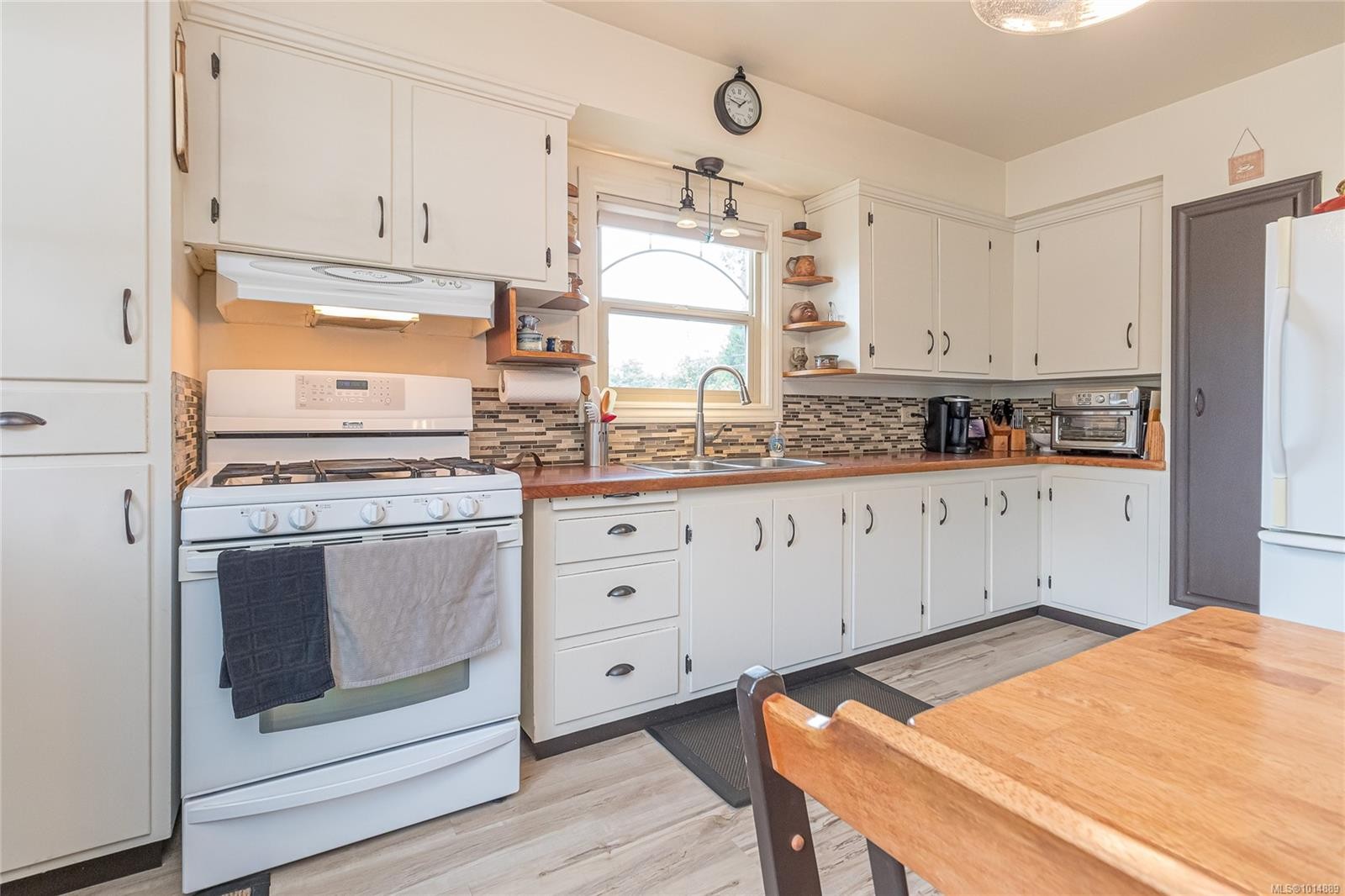 9381 Chemainus Rd, Chemainus, BC