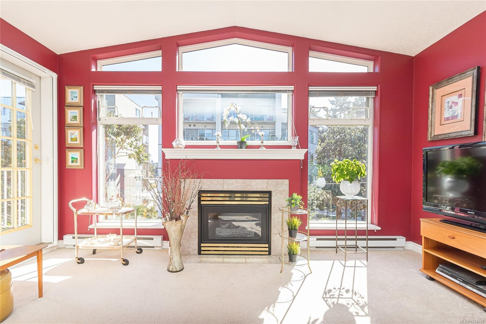 409-606 Goldstream Ave, Langford, BC - Indoor Photo Showing Other Room With Fireplace