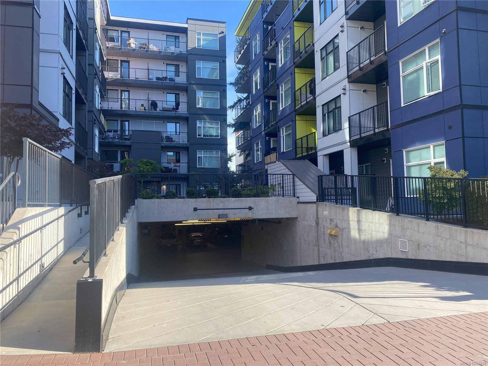 602-868 Orono Ave, Langford, BC - Outdoor