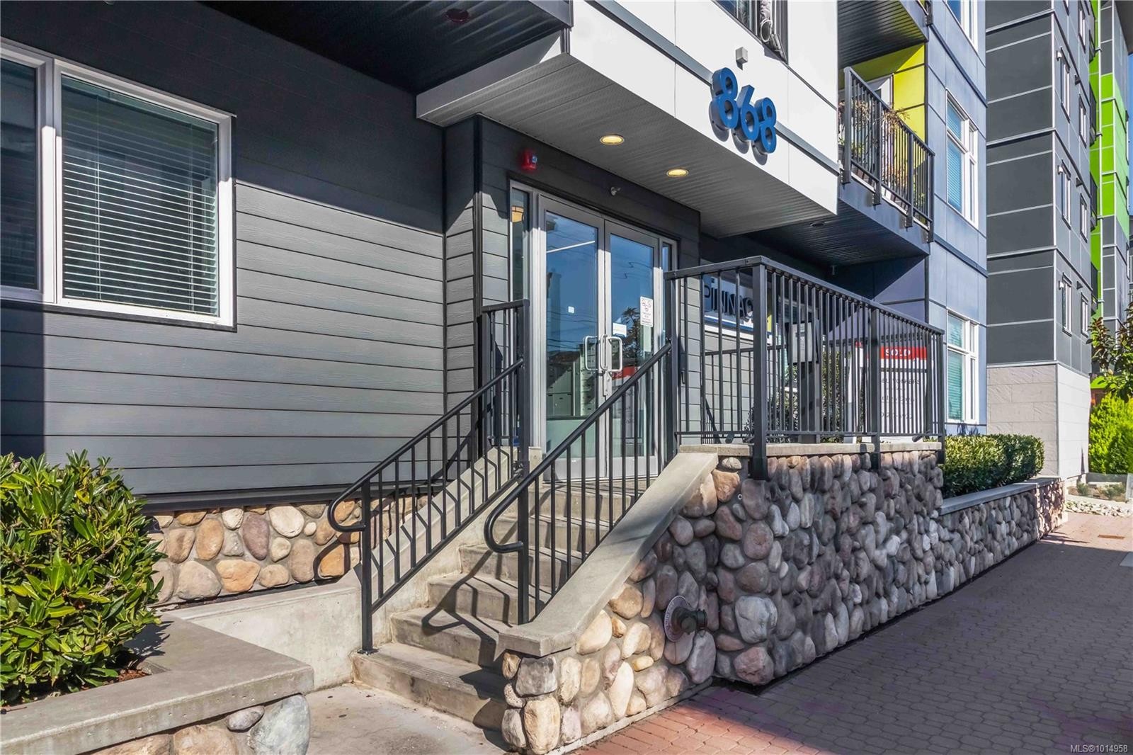 602-868 Orono Ave, Langford, BC - Outdoor With Exterior