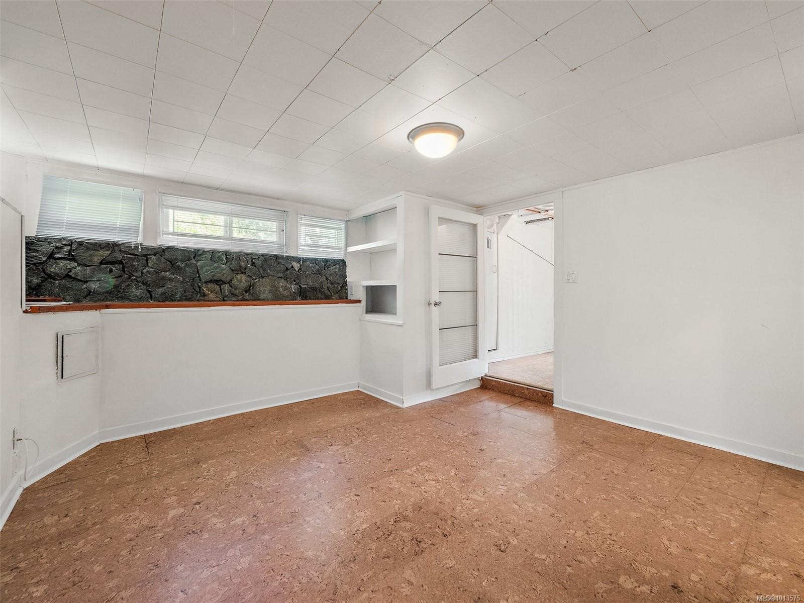 2702 Roseberry Ave, Victoria, BC