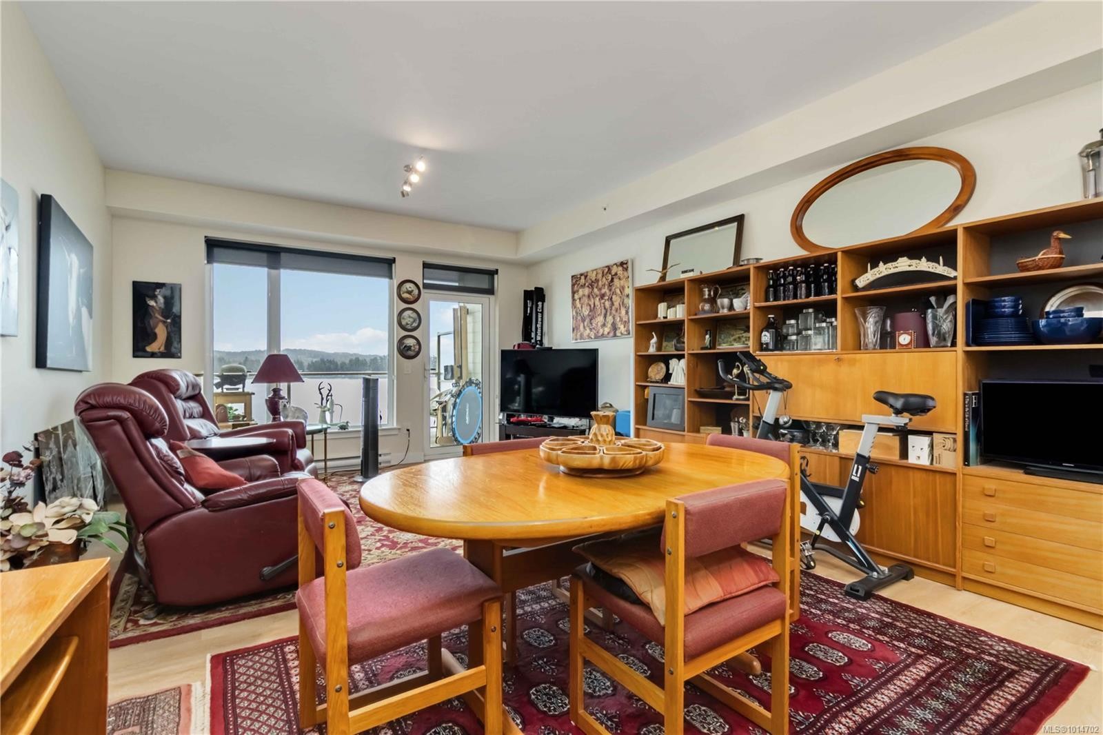 203-6609 Goodmere Rd, Sooke, BC - Indoor