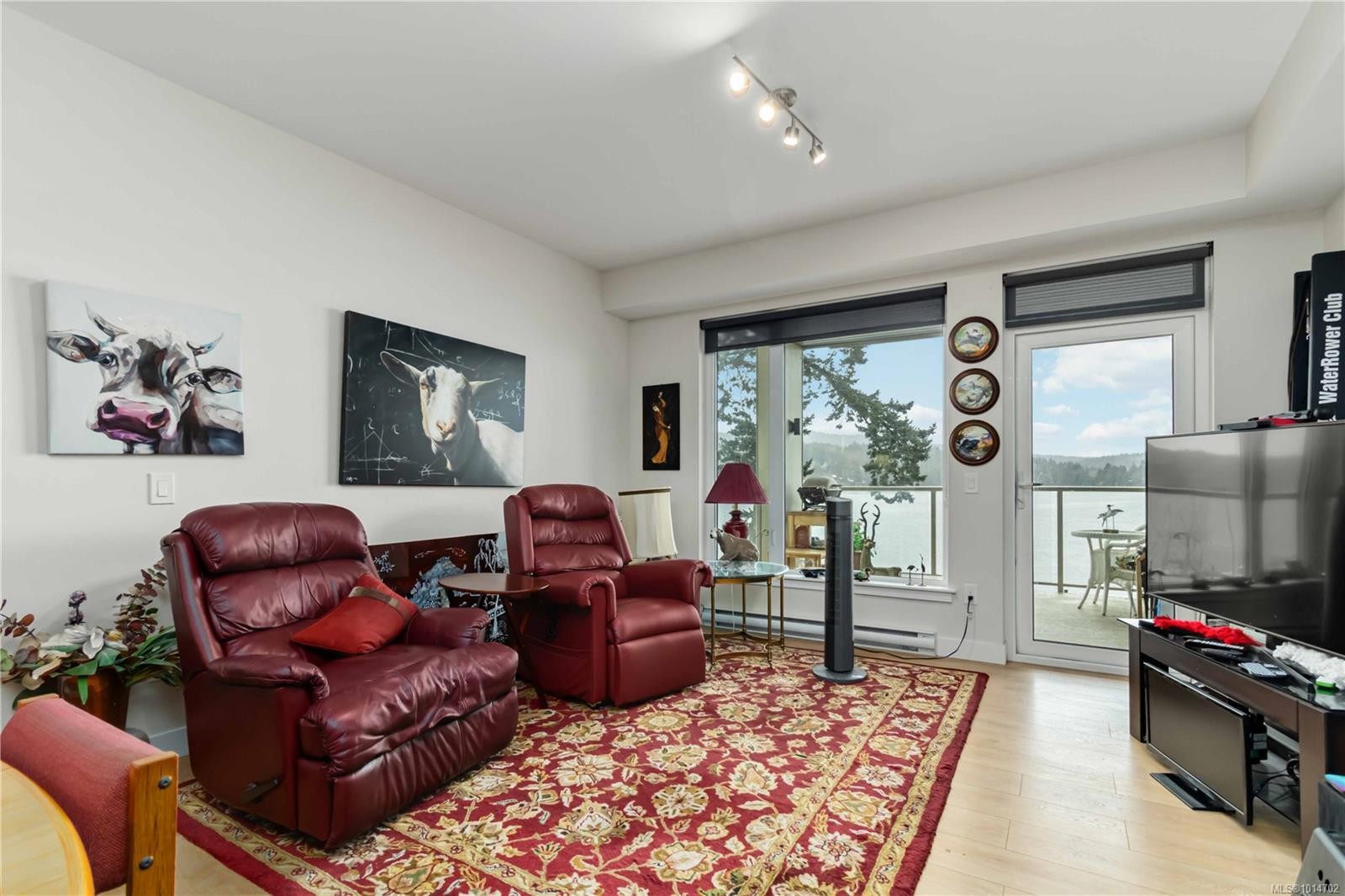 203-6609 Goodmere Rd, Sooke, BC - Indoor Photo Showing Other Room