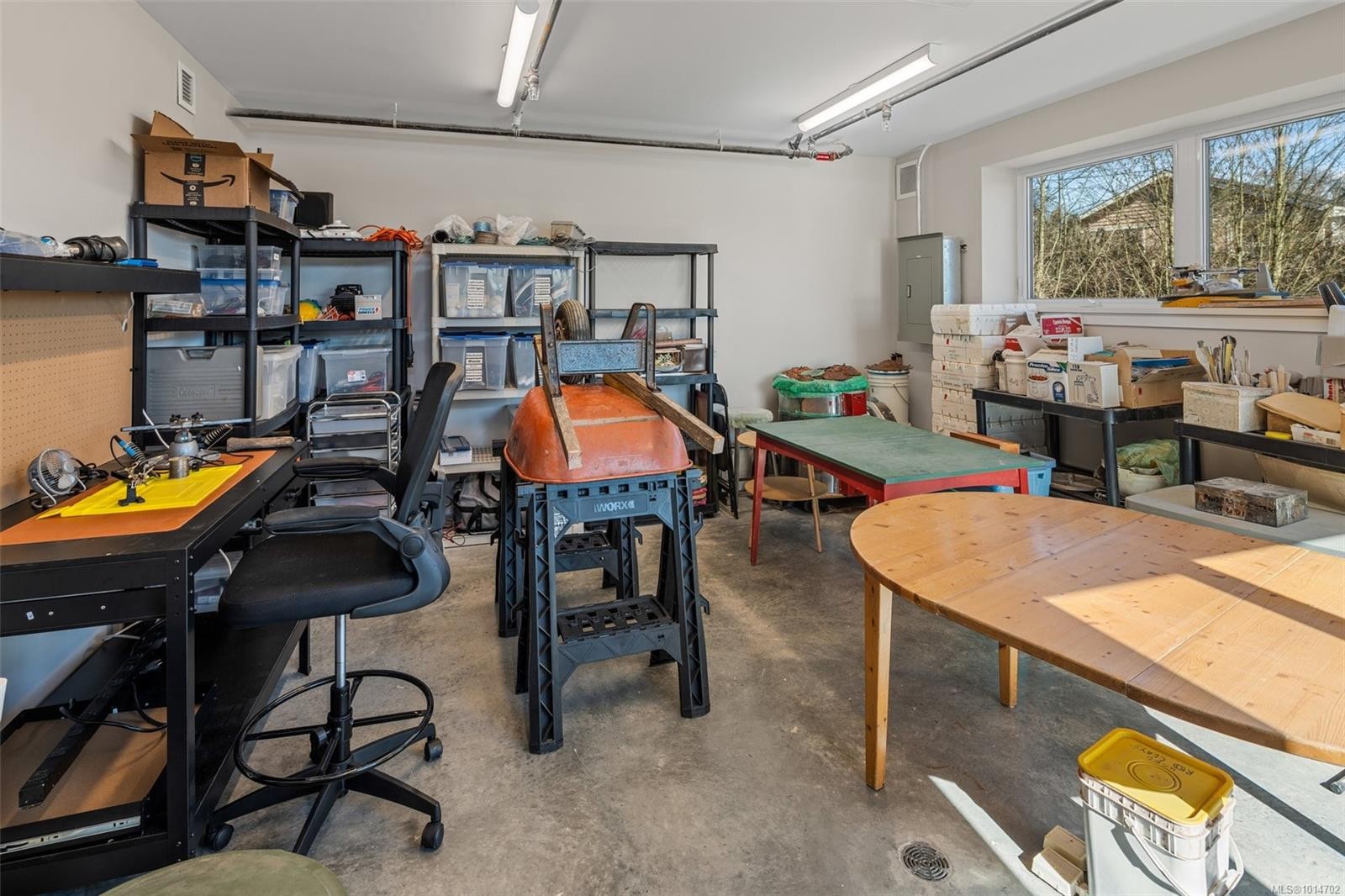 203-6609 Goodmere Rd, Sooke, BC - Indoor