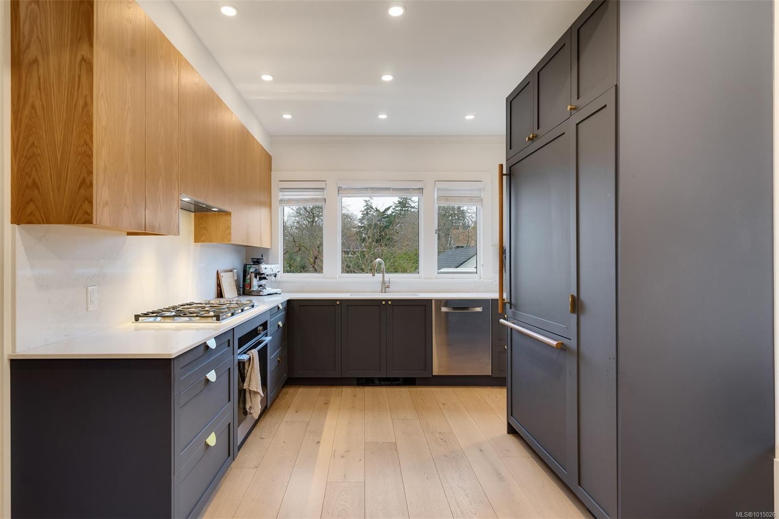 1546 Monterey Ave, Oak Bay, BC