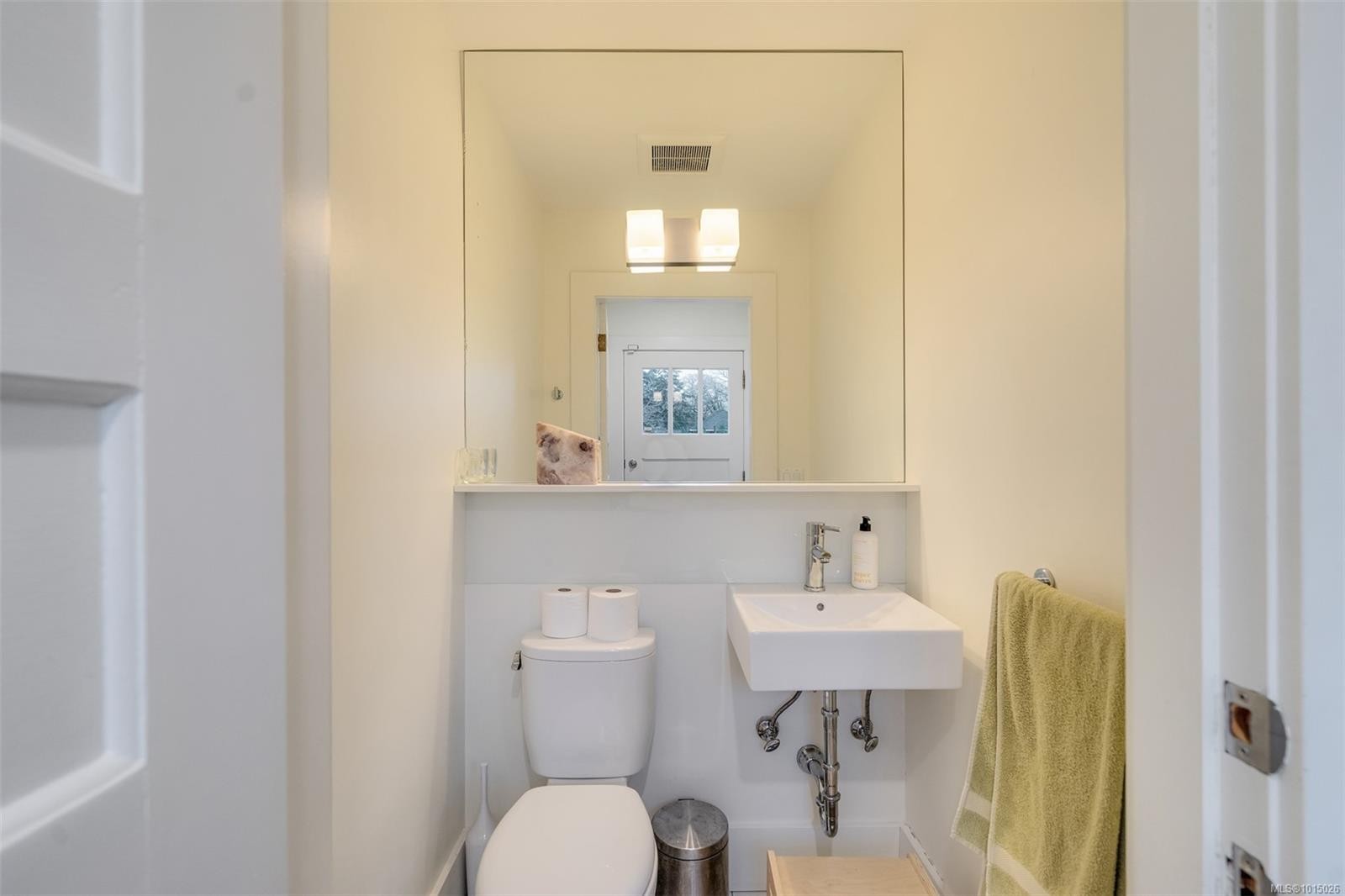 1546 Monterey Ave, Oak Bay, BC