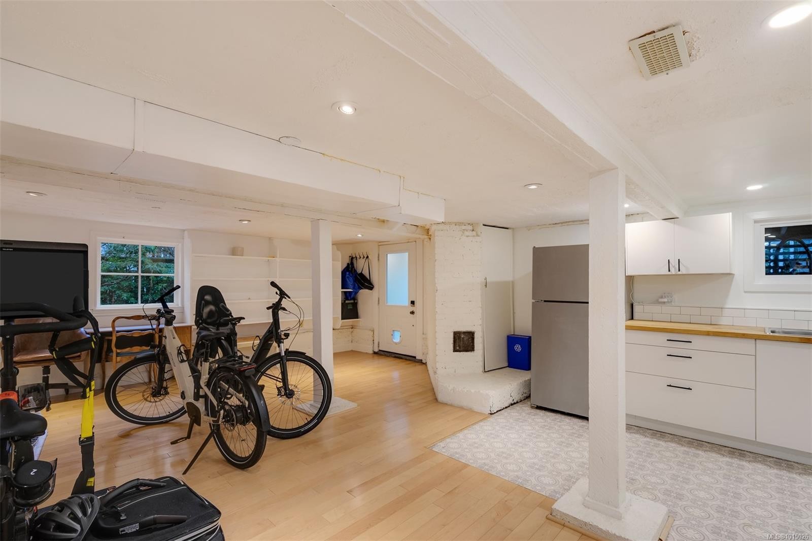 1546 Monterey Ave, Oak Bay, BC