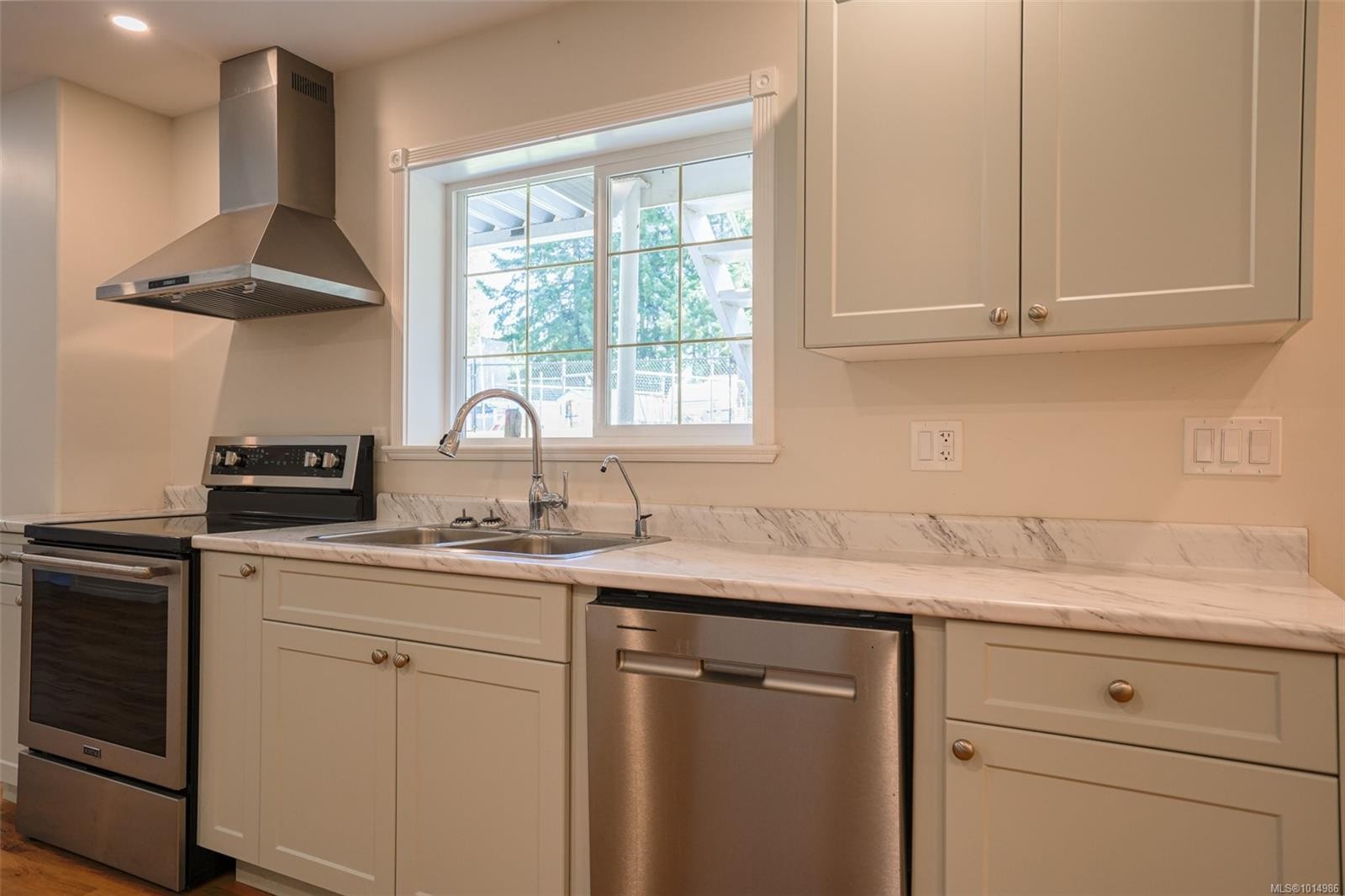 5953 Stuart Ave, Port Alberni, BC