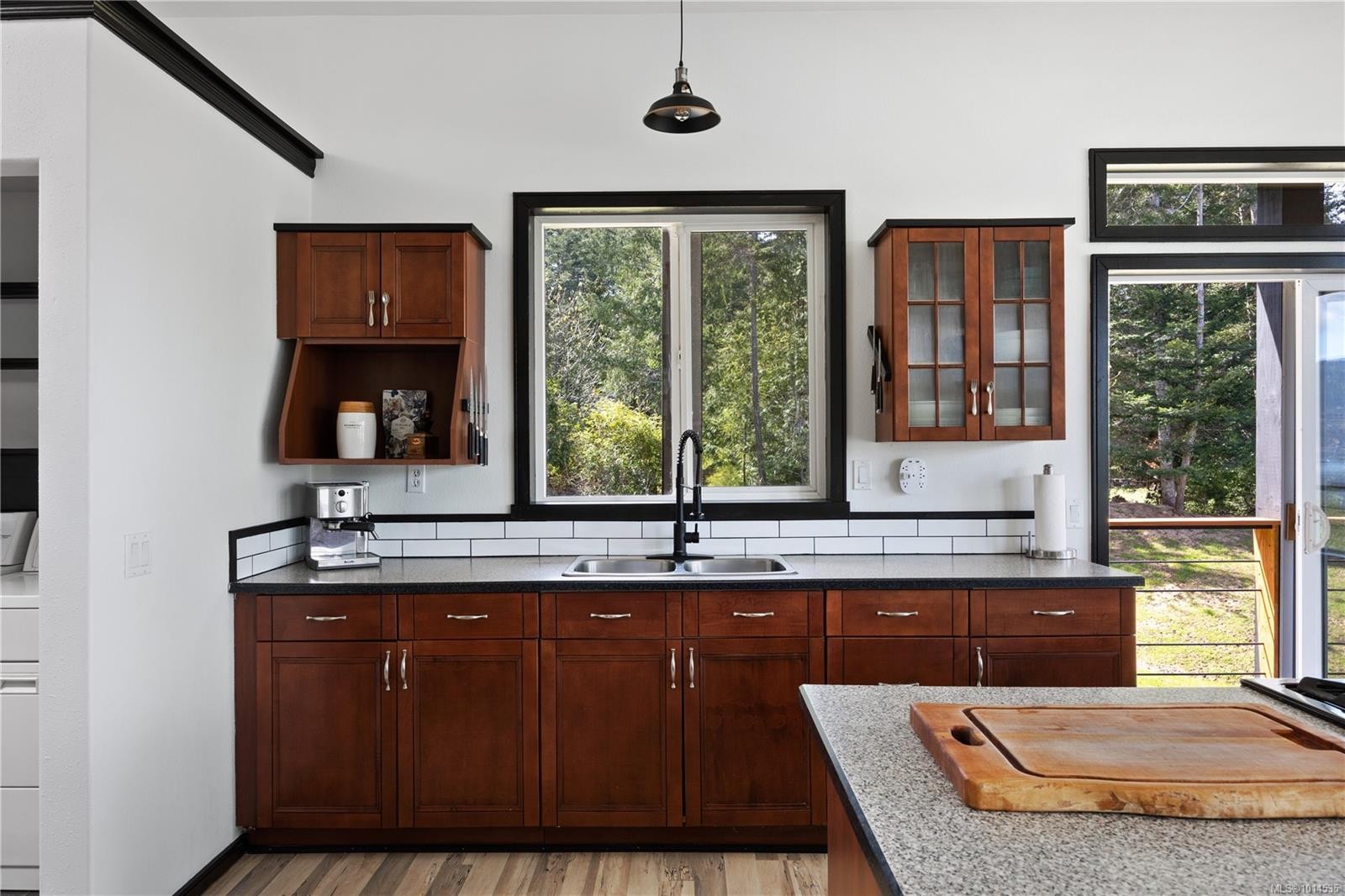 4 Mine Rd, Lasqueti Island, BC