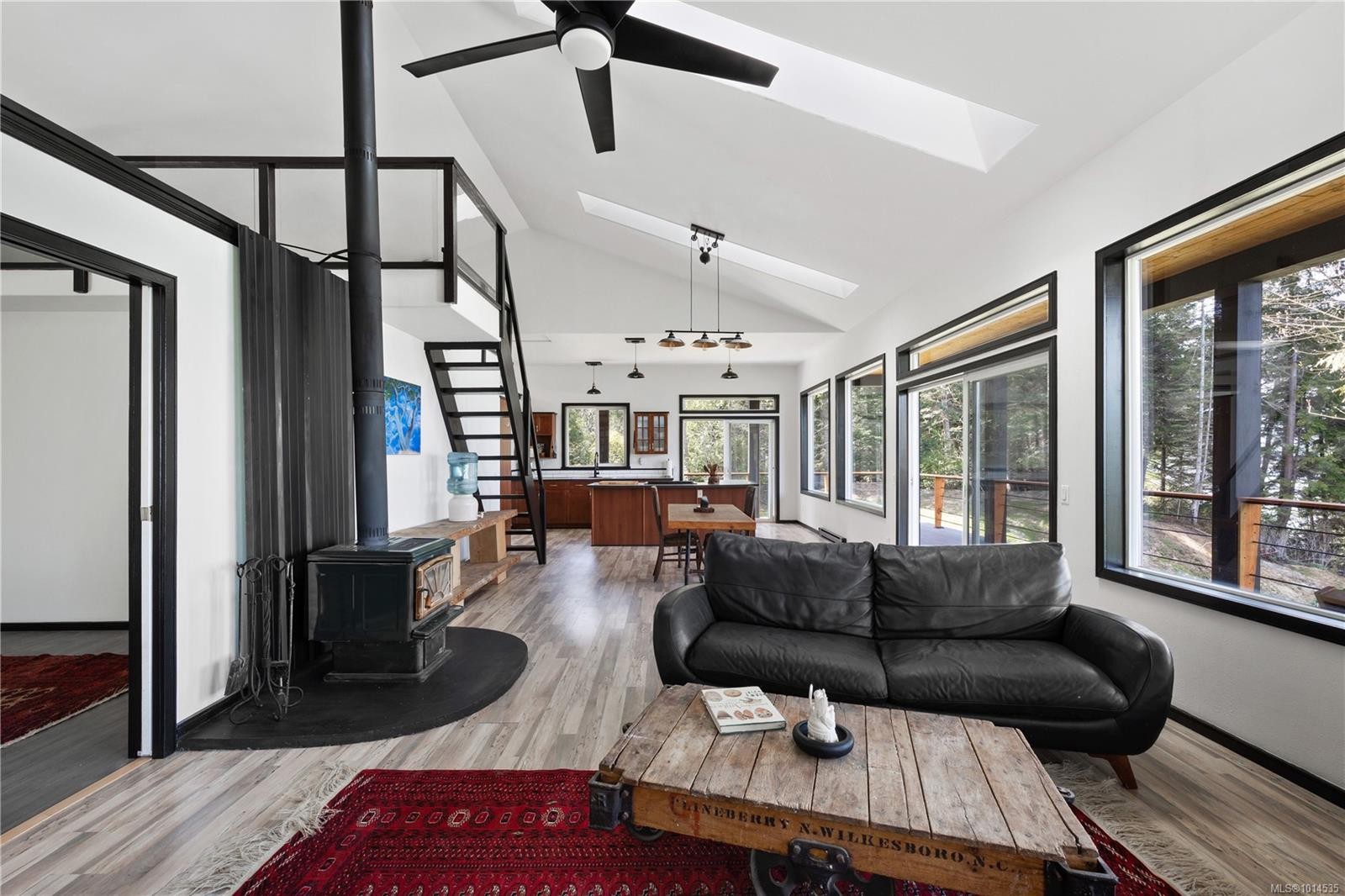 4 Mine Rd, Lasqueti Island, BC