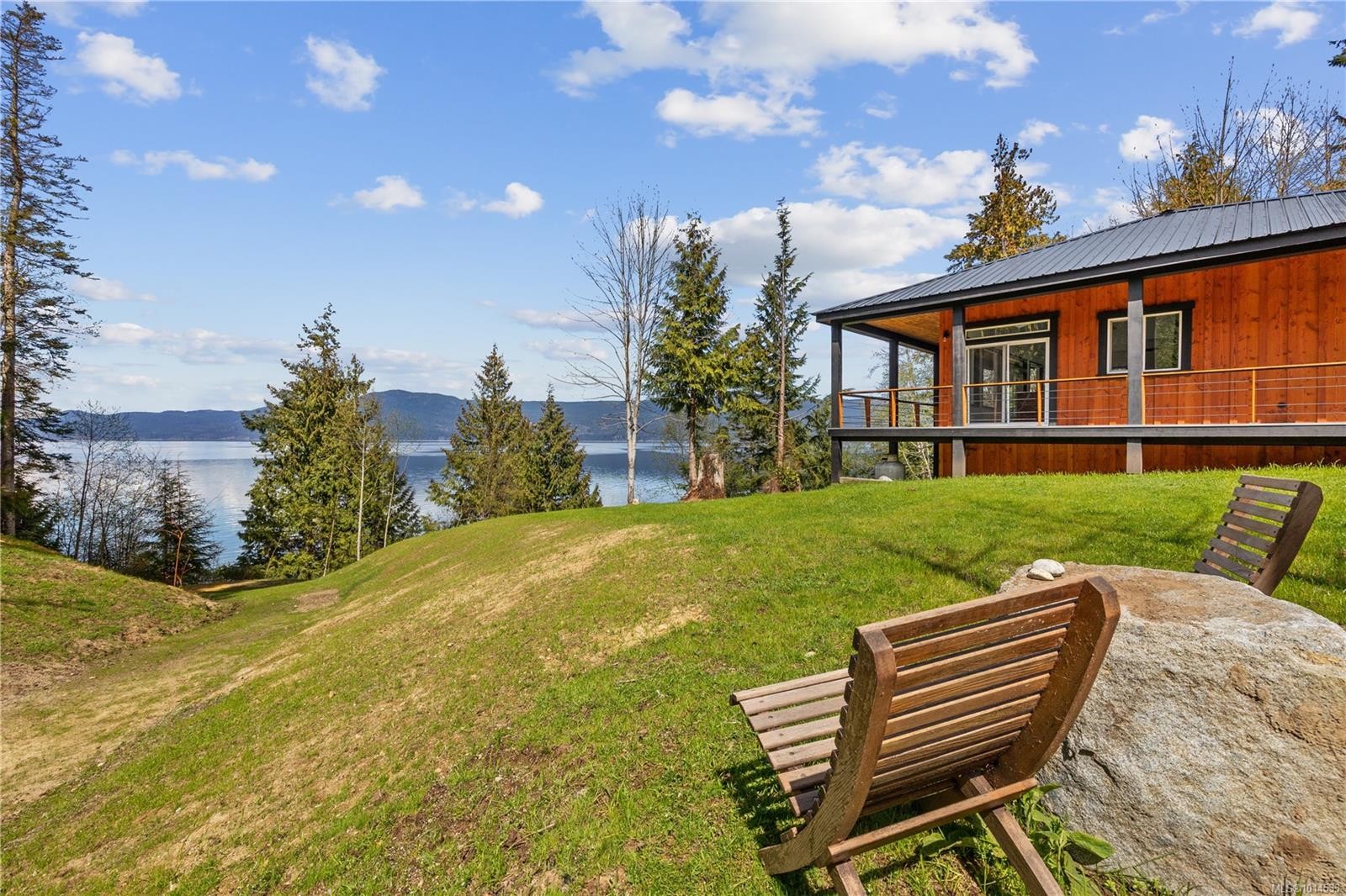 4 Mine Rd, Lasqueti Island, BC