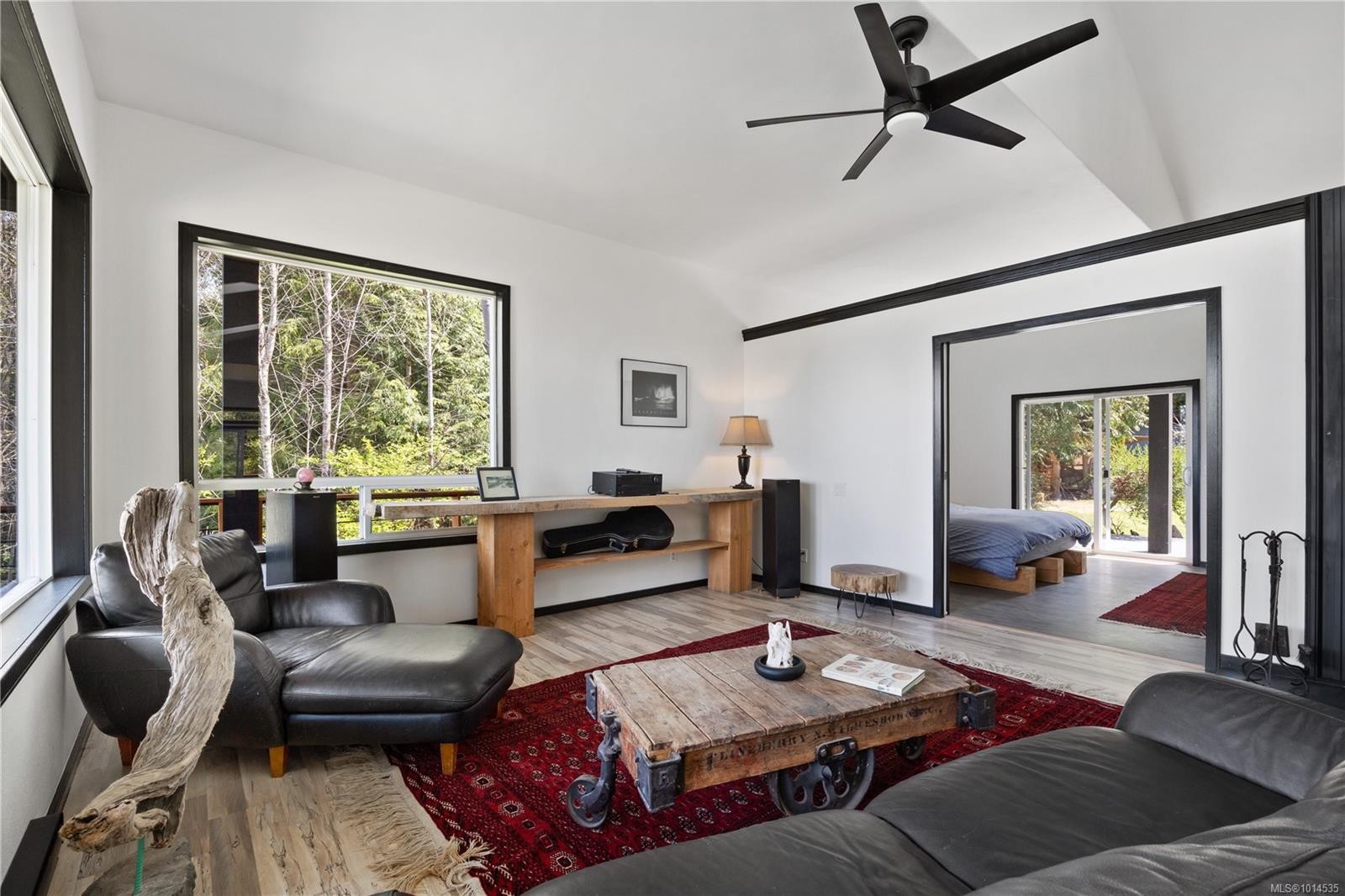 4 Mine Rd, Lasqueti Island, BC