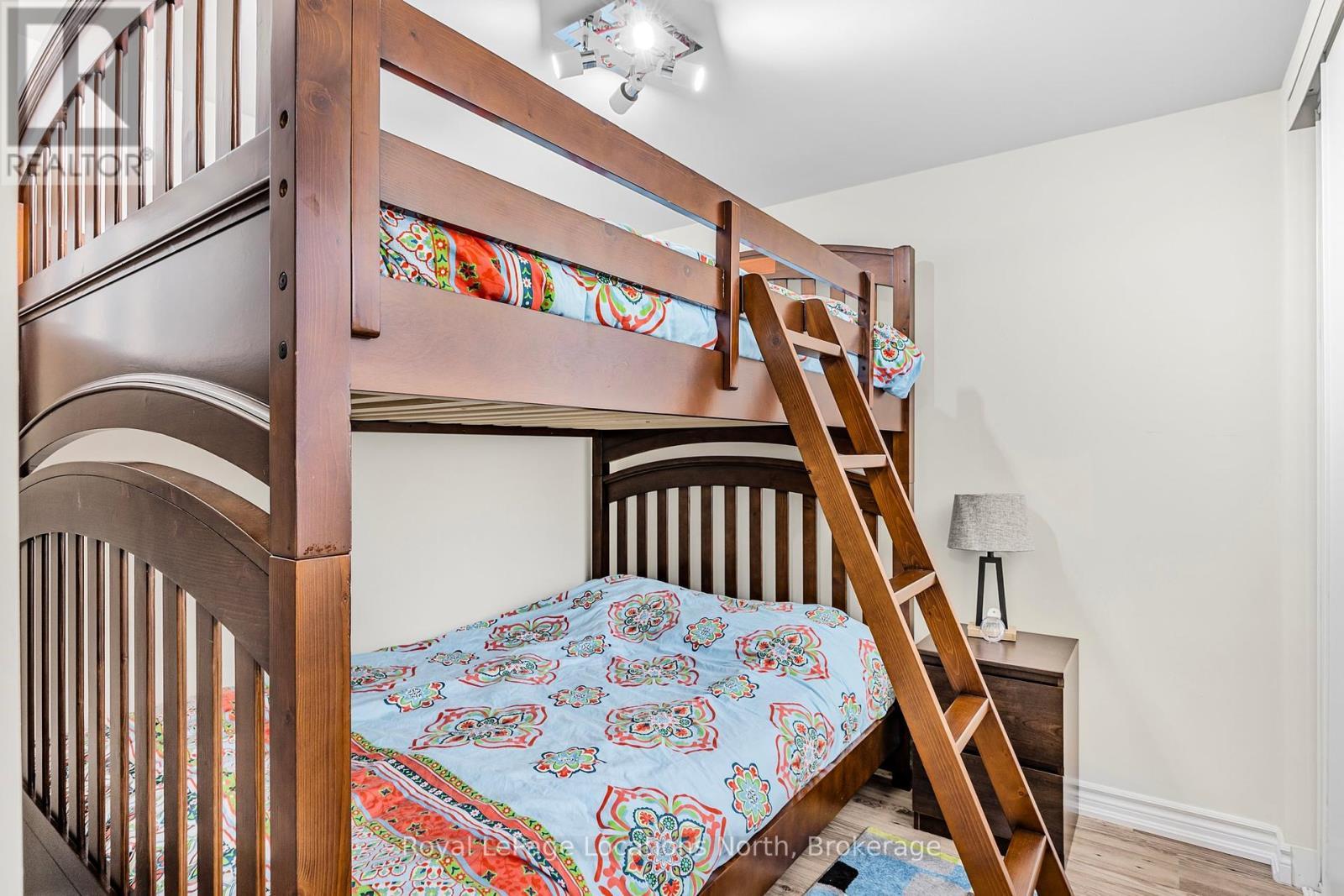 104 - 4 Anchorage Crescent, Collingwood, ON - Indoor Photo Showing Bedroom