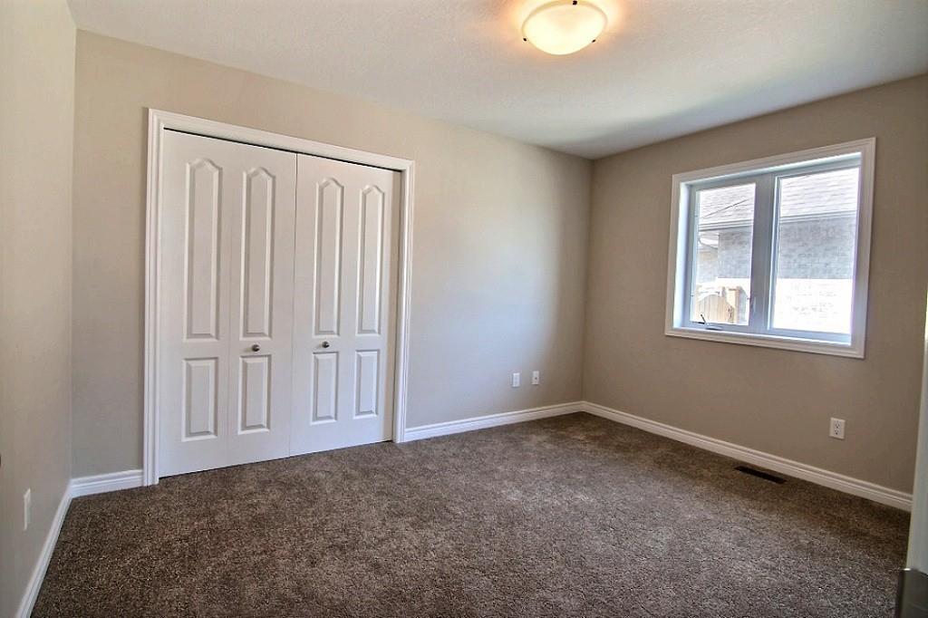 49 Kamal Drive, Sarnia, ON