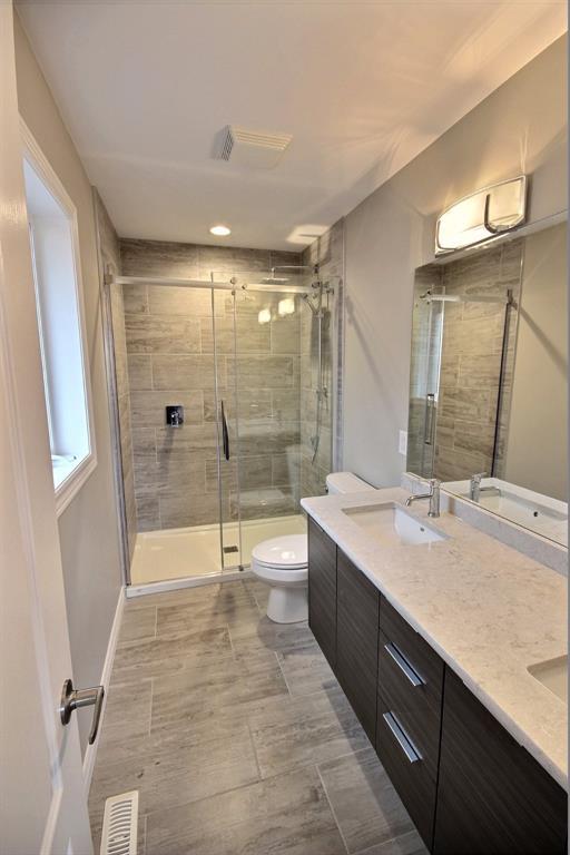 49 Kamal Drive, Sarnia, ON