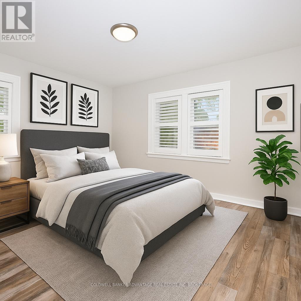 49 Carlton Avenue, Welland (N. Welland), ON - Indoor Photo Showing Bedroom