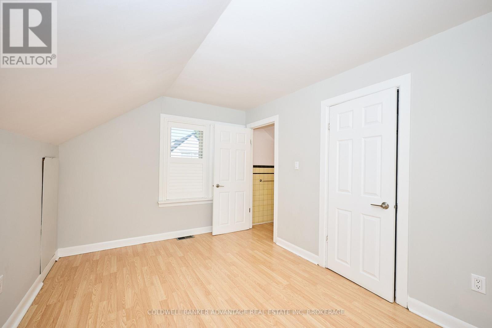 49 Carlton Avenue, Welland (N. Welland), ON - Indoor Photo Showing Other Room
