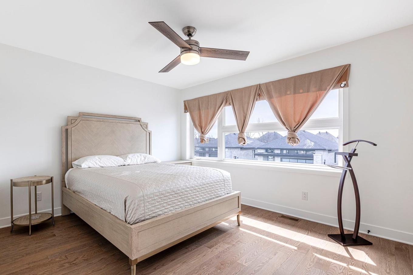 Bedroom - 1105 Rue Jean-Vallerand, Boucherville, QC - Indoor Photo Showing Bedroom