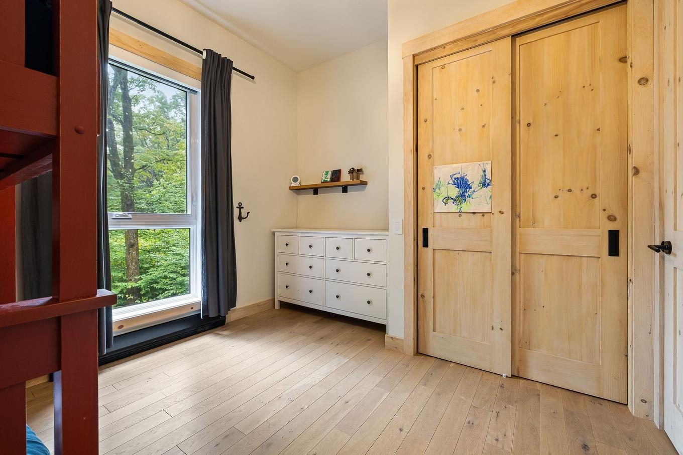 Chambre à coucher - 43 Rue Ducharme, Shefford, QC - Indoor Photo Showing Other Room