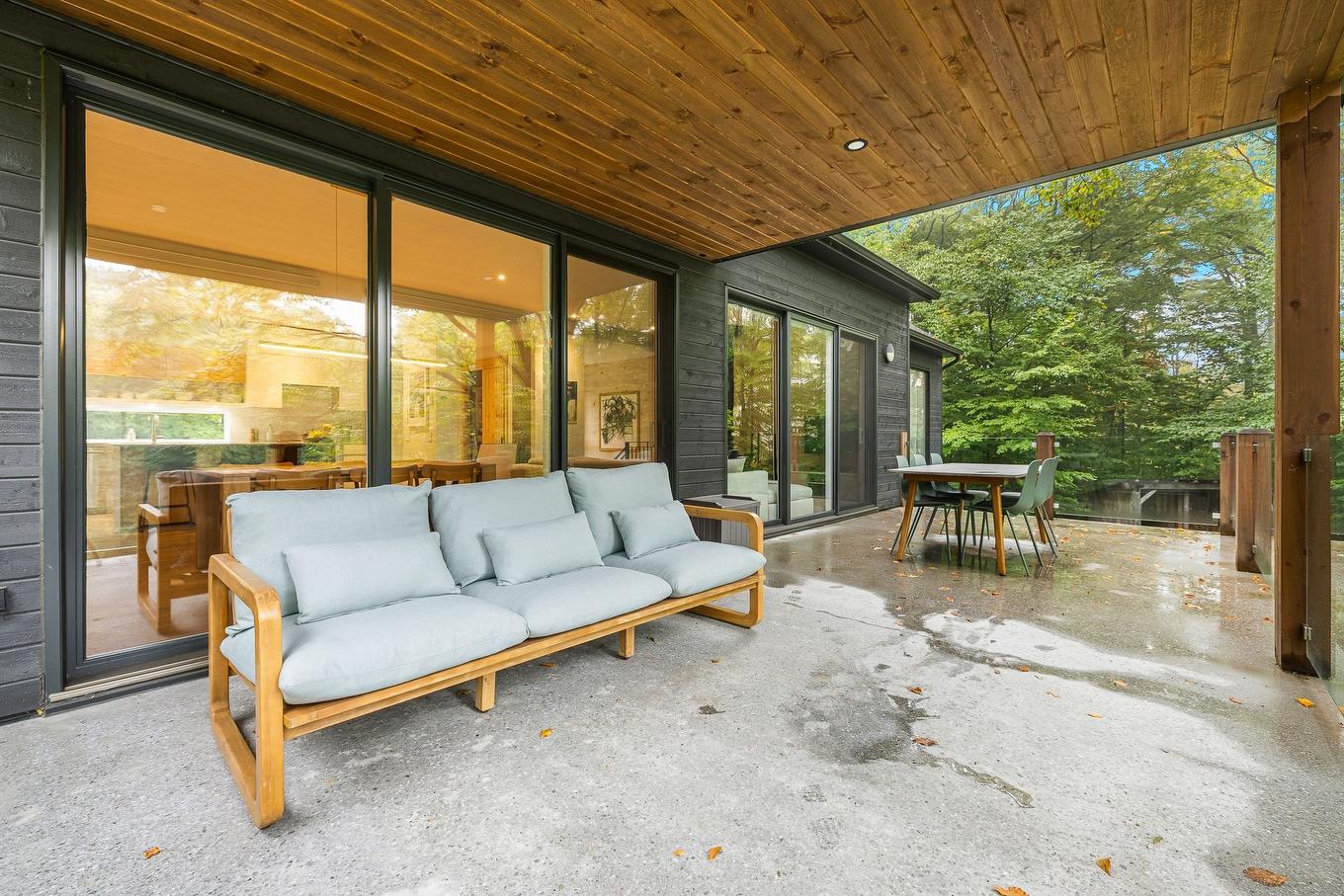 Terrasse - 43 Rue Ducharme, Shefford, QC - Outdoor With Deck Patio Veranda With Exterior