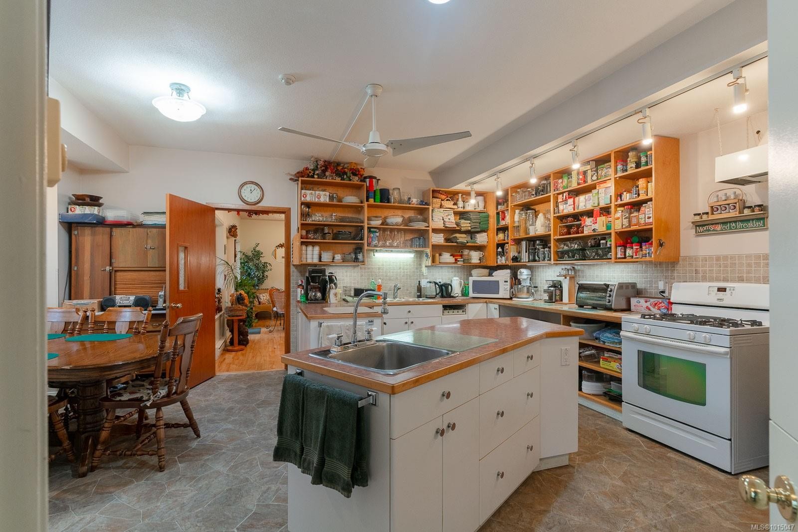 5895 River Rd, Port Alberni, BC