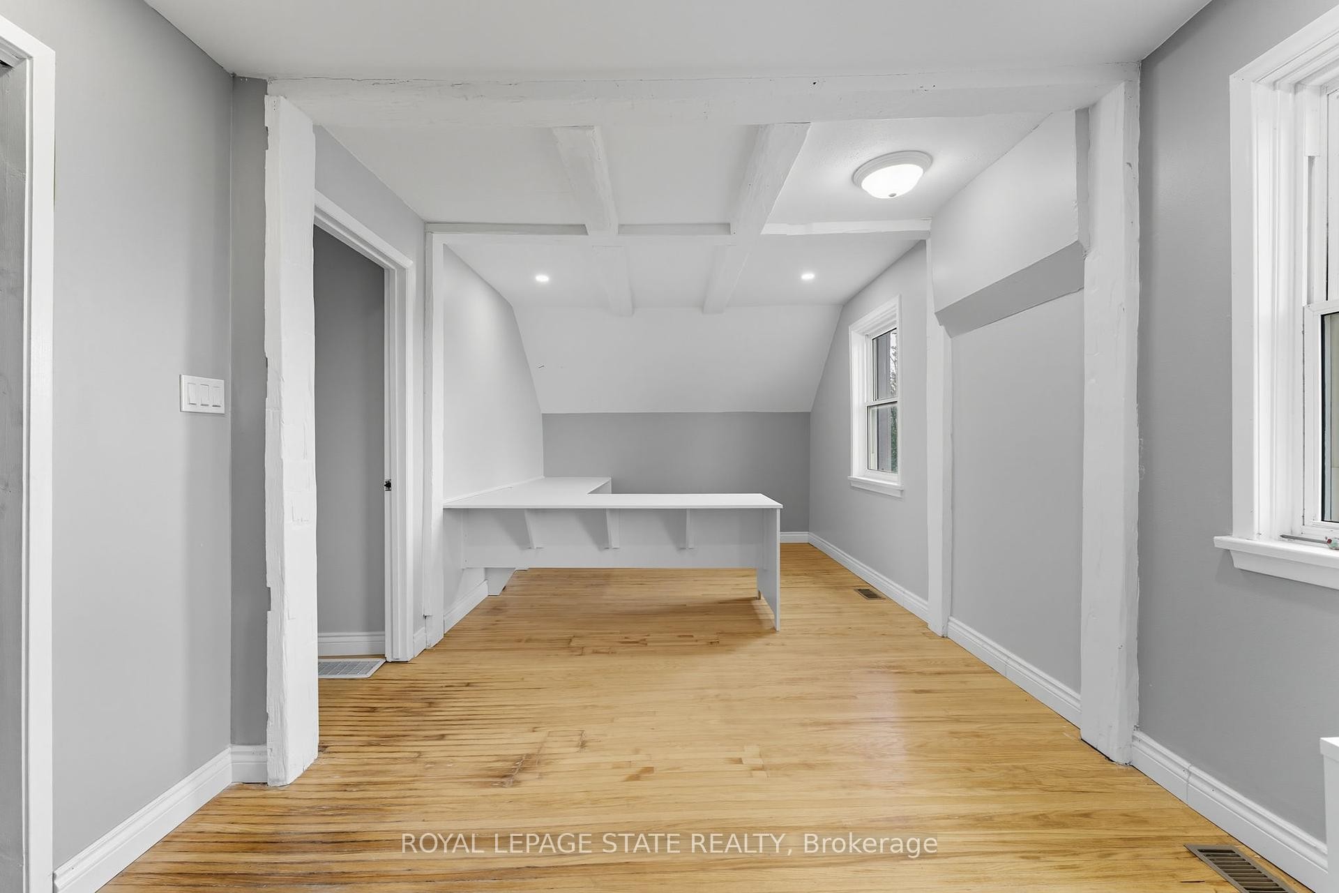 338 Trinity Church Road, Hamilton, ON